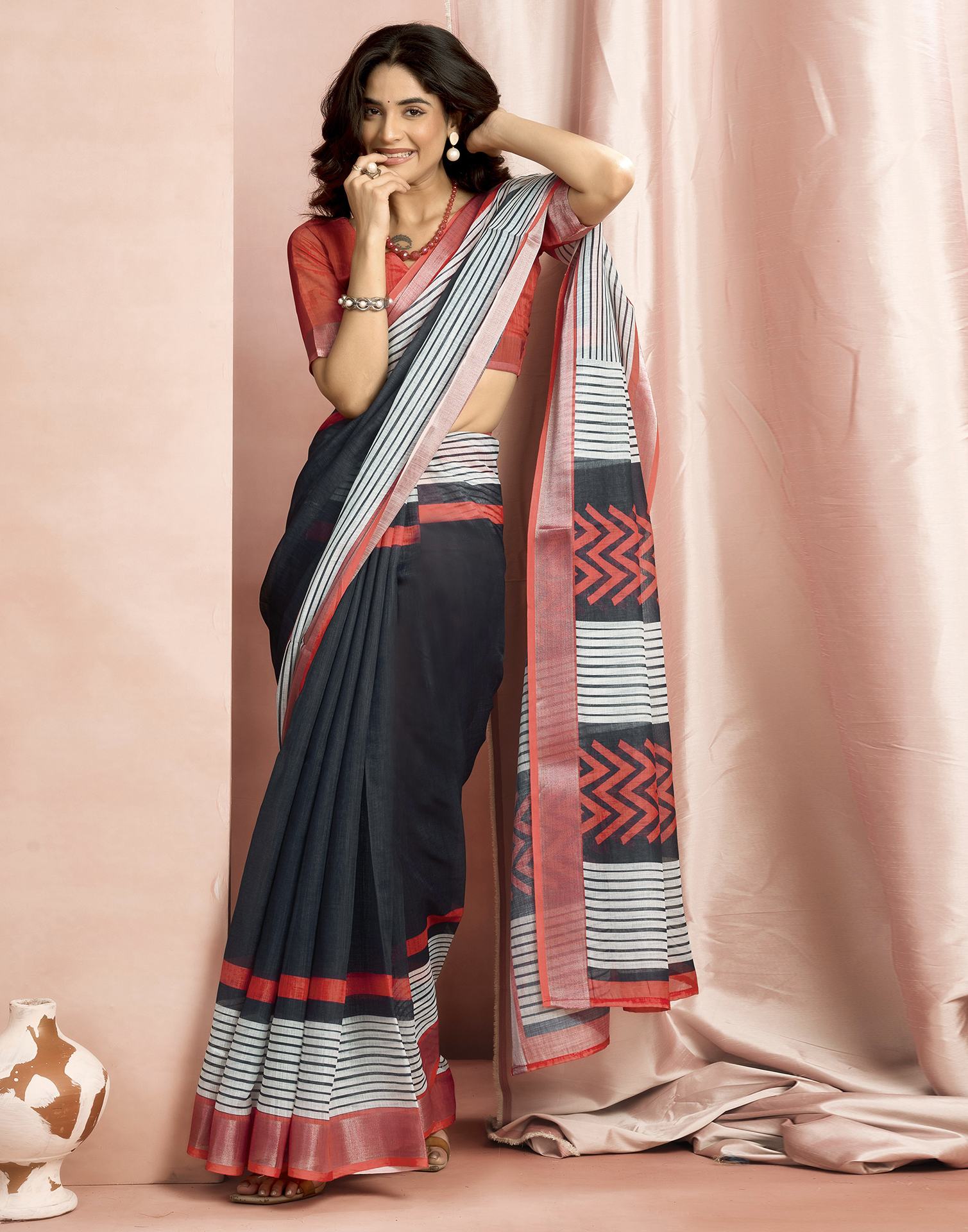 White Cotton Linen Printed Saree