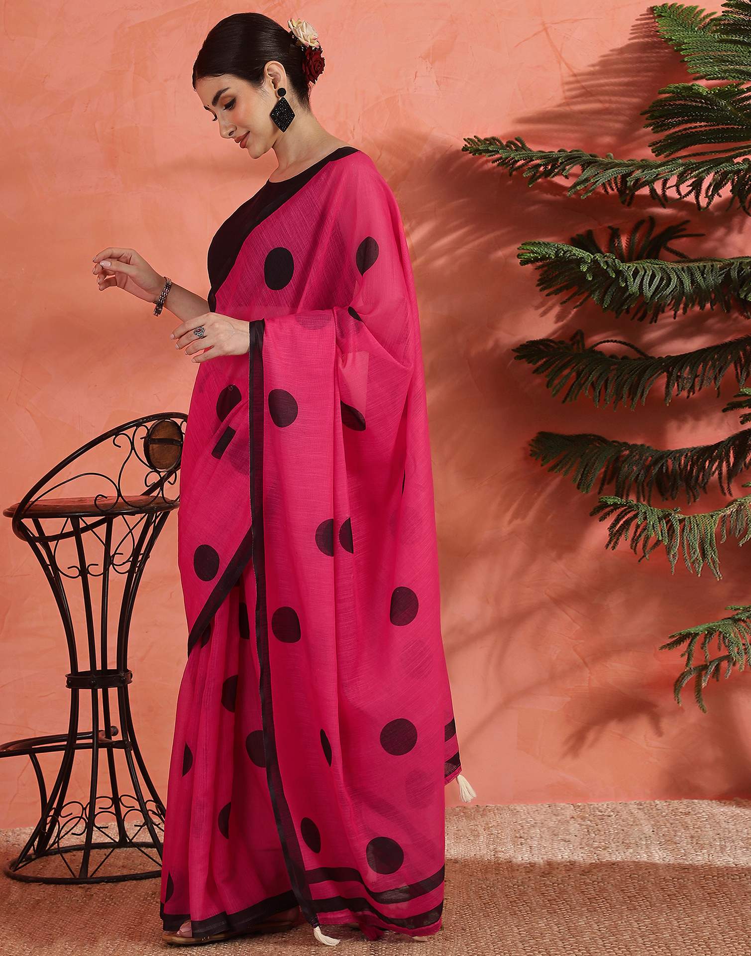 Bright Pink Linen Printed Saree