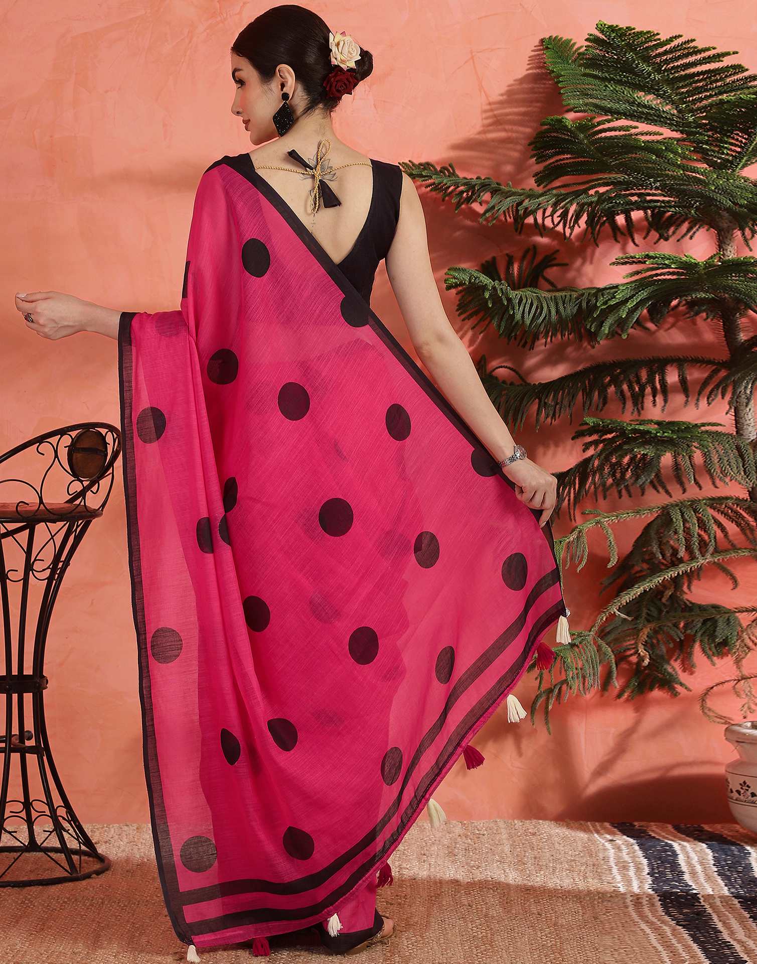 Bright Pink Linen Printed Saree