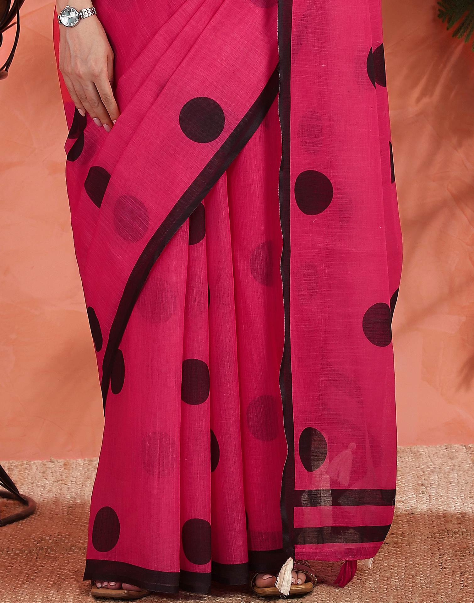 Bright Pink Linen Printed Saree