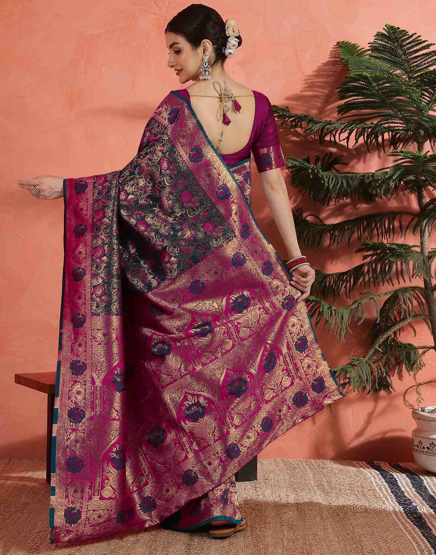 Rama Green Silk Woven Banarasi Saree