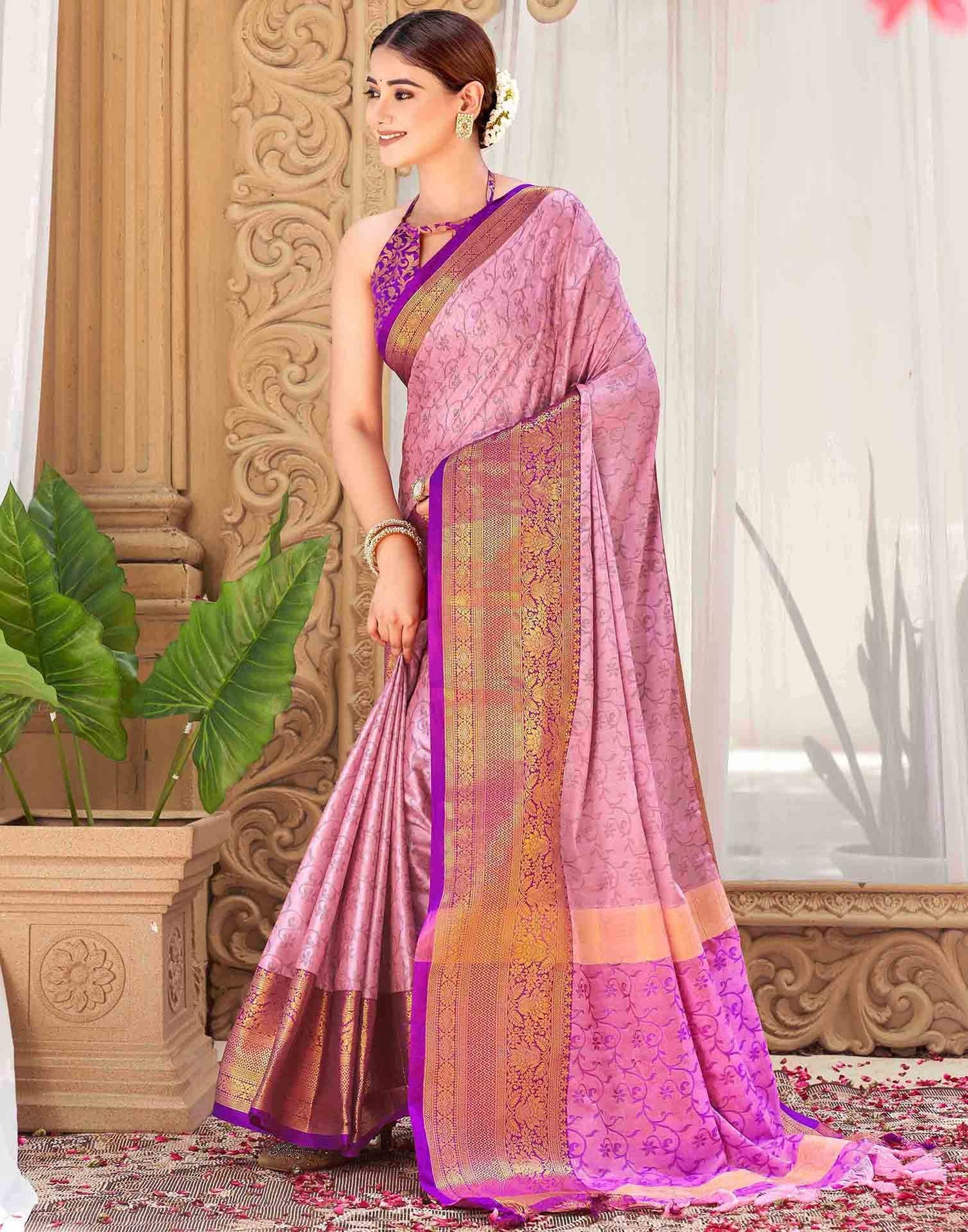 Pink Silk Woven Kanjivaram Saree