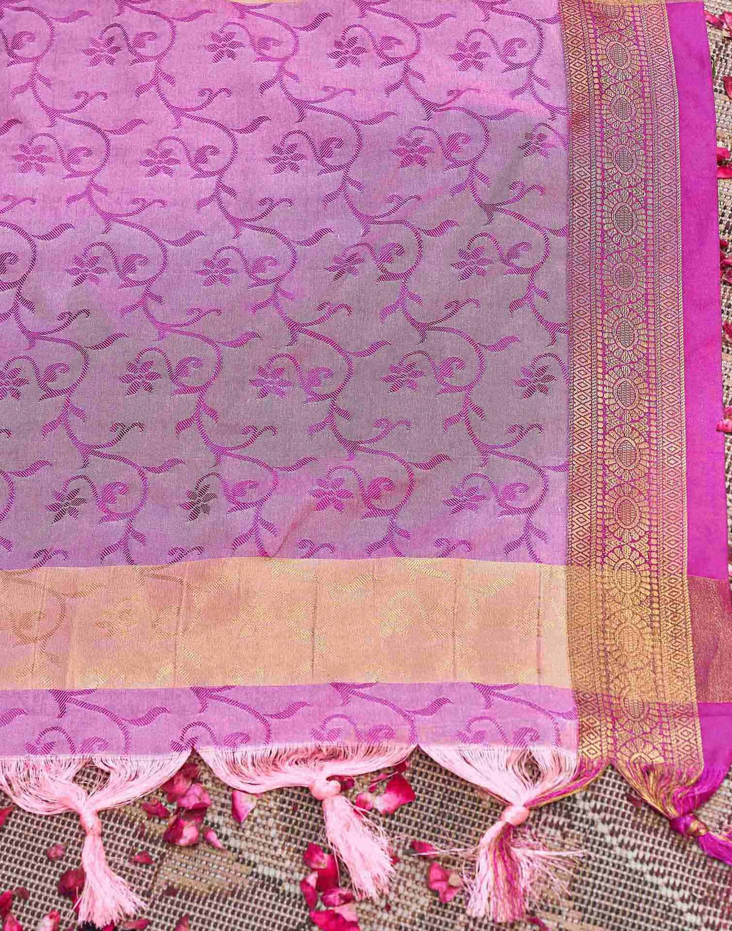 Pink Silk Woven Kanjivaram Saree