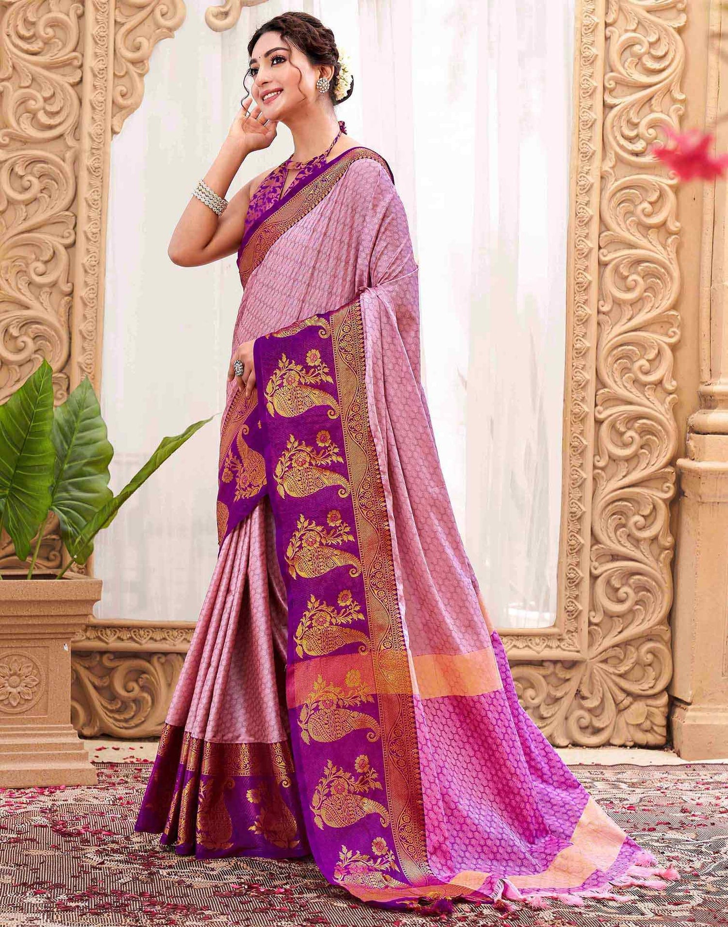 Pink Silk Woven Kanjivaram Saree