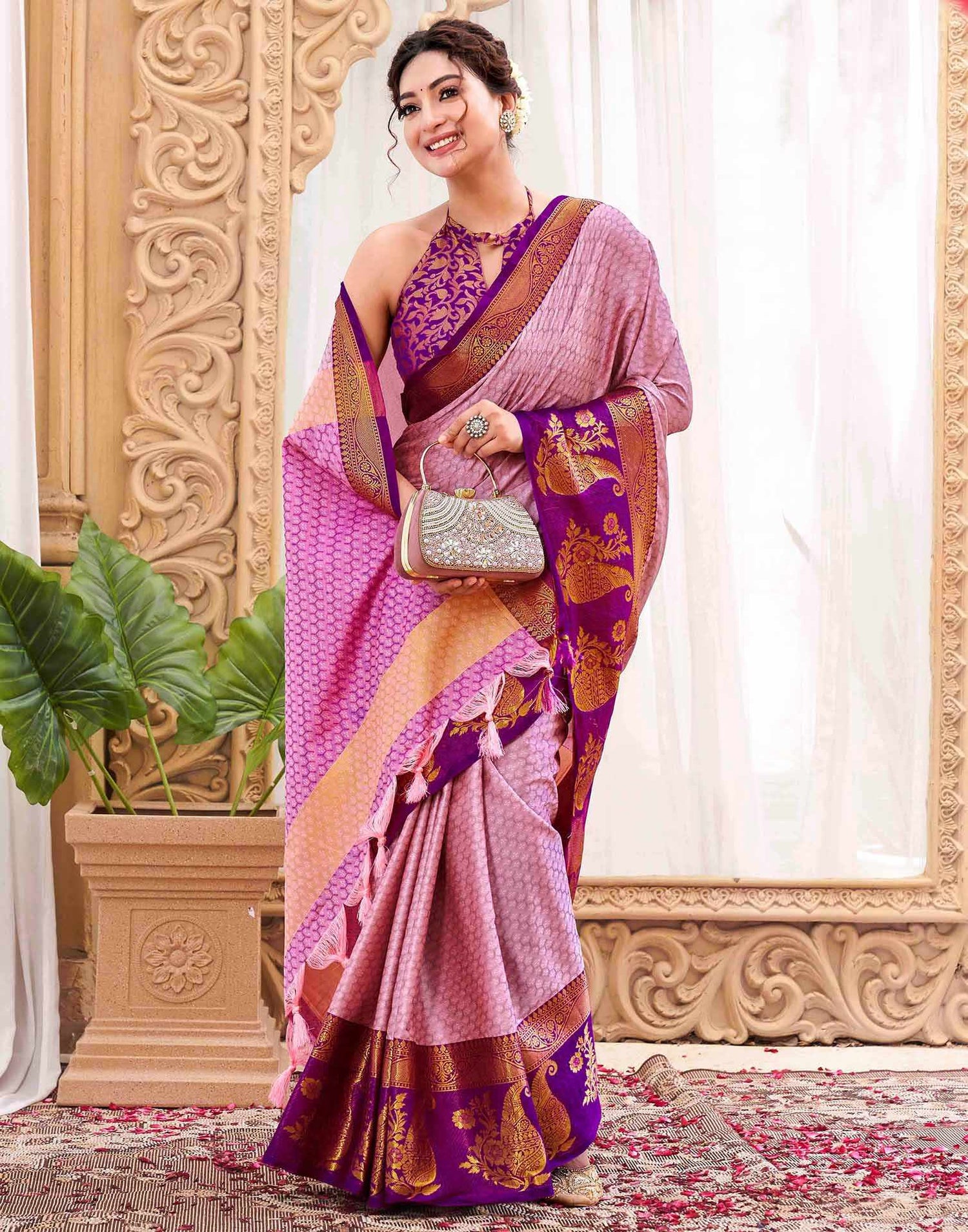 Pink Silk Woven Kanjivaram Saree