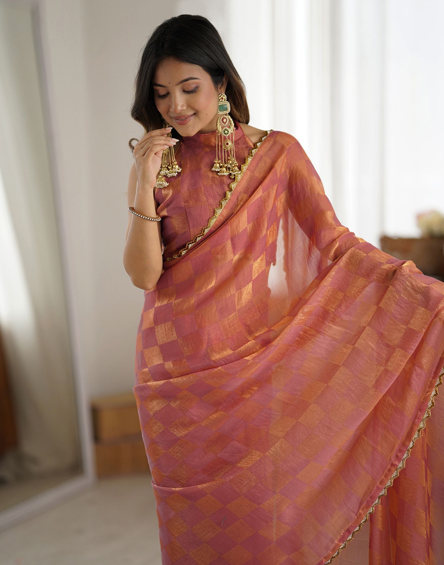 Pink Shimmer Woven Saree