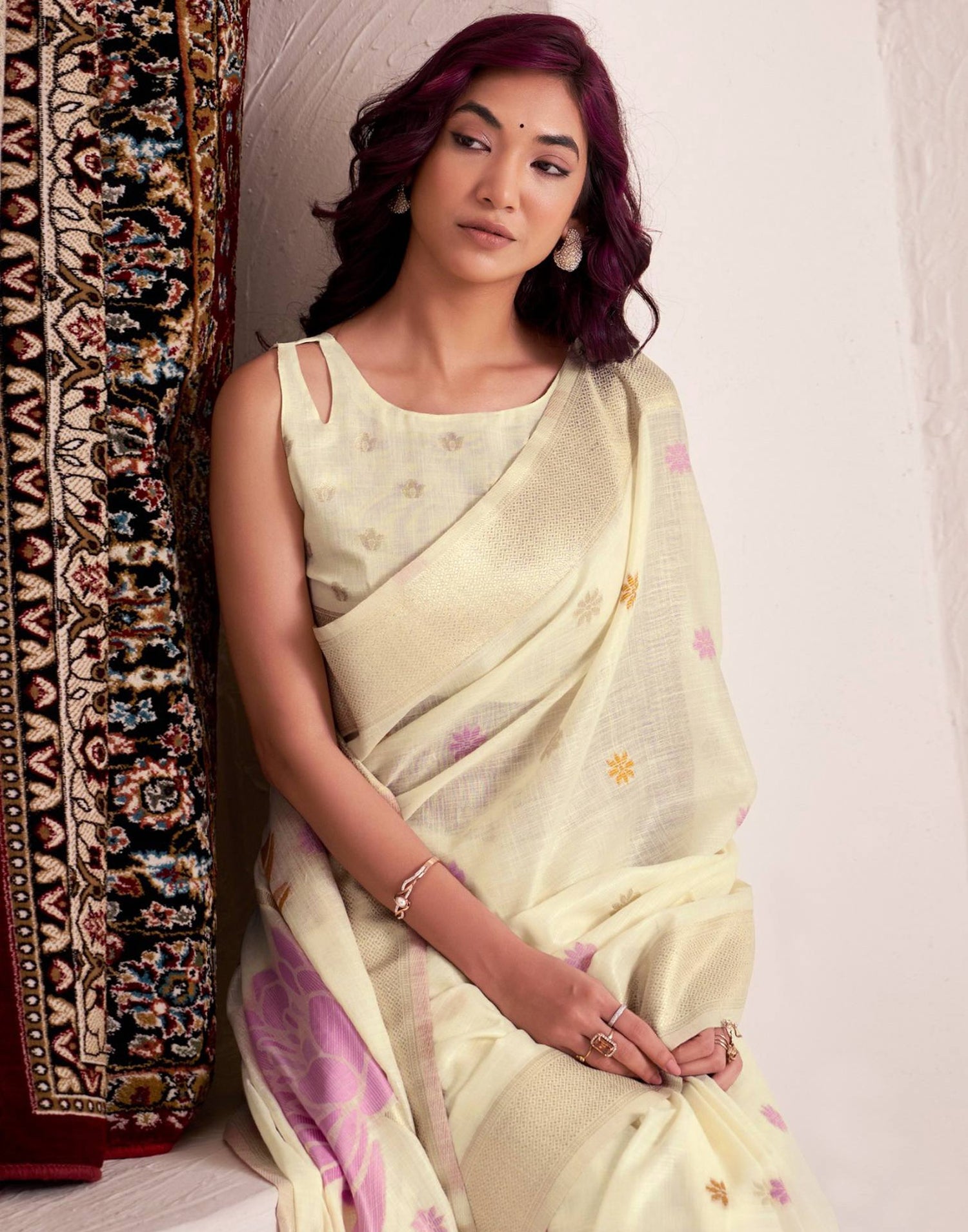 Cream Linen Woven Saree