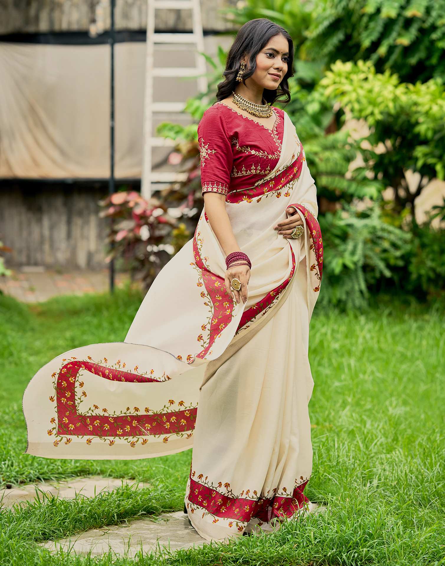 Cream Tussar Silk Printed Saree