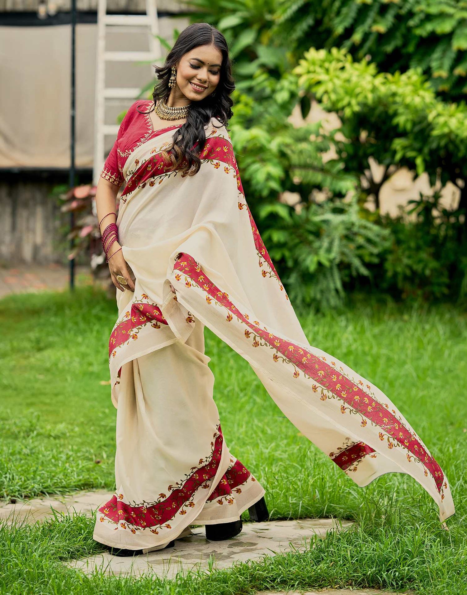 Cream Tussar Silk Printed Saree