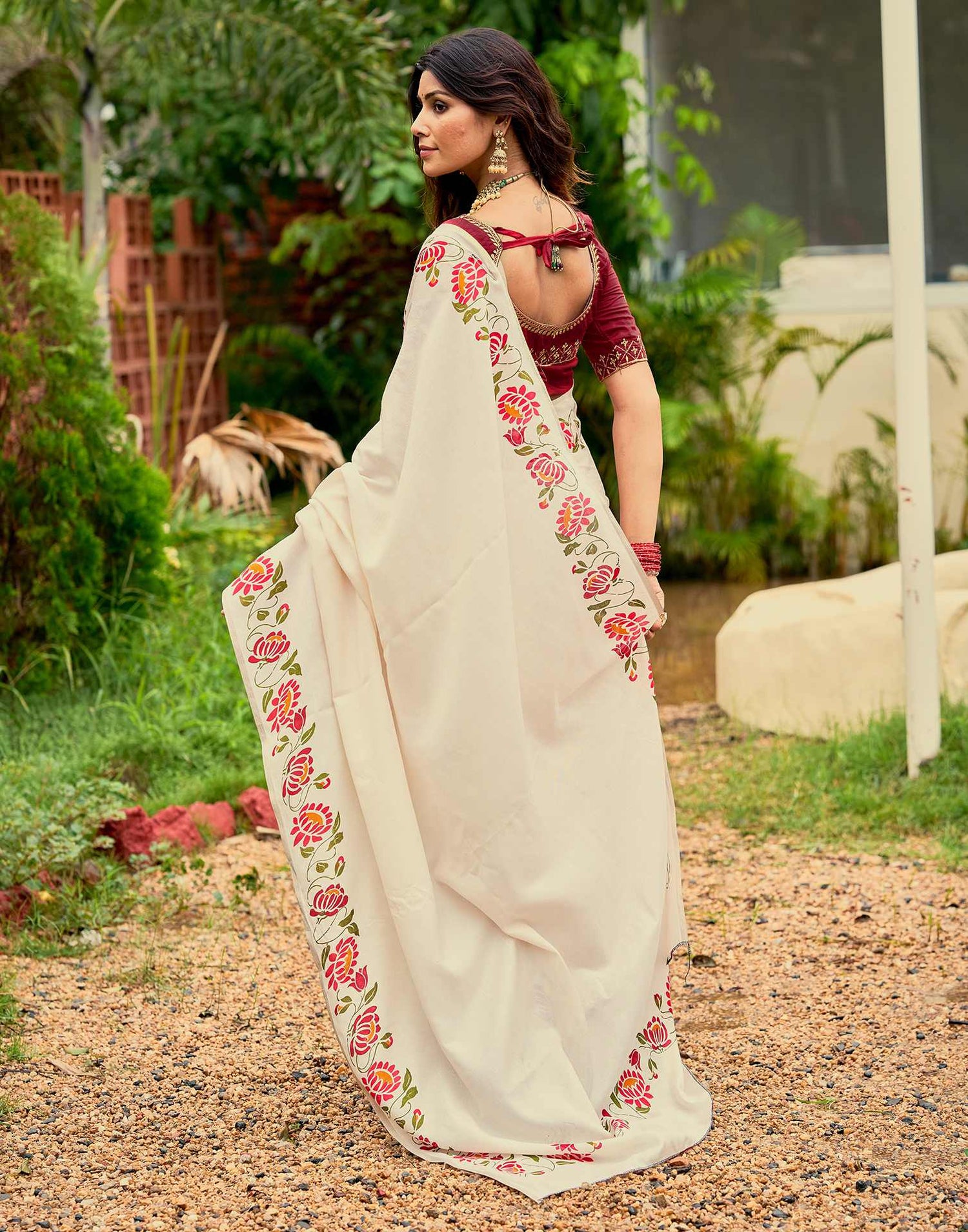 Cream Tussar Silk Printed Saree