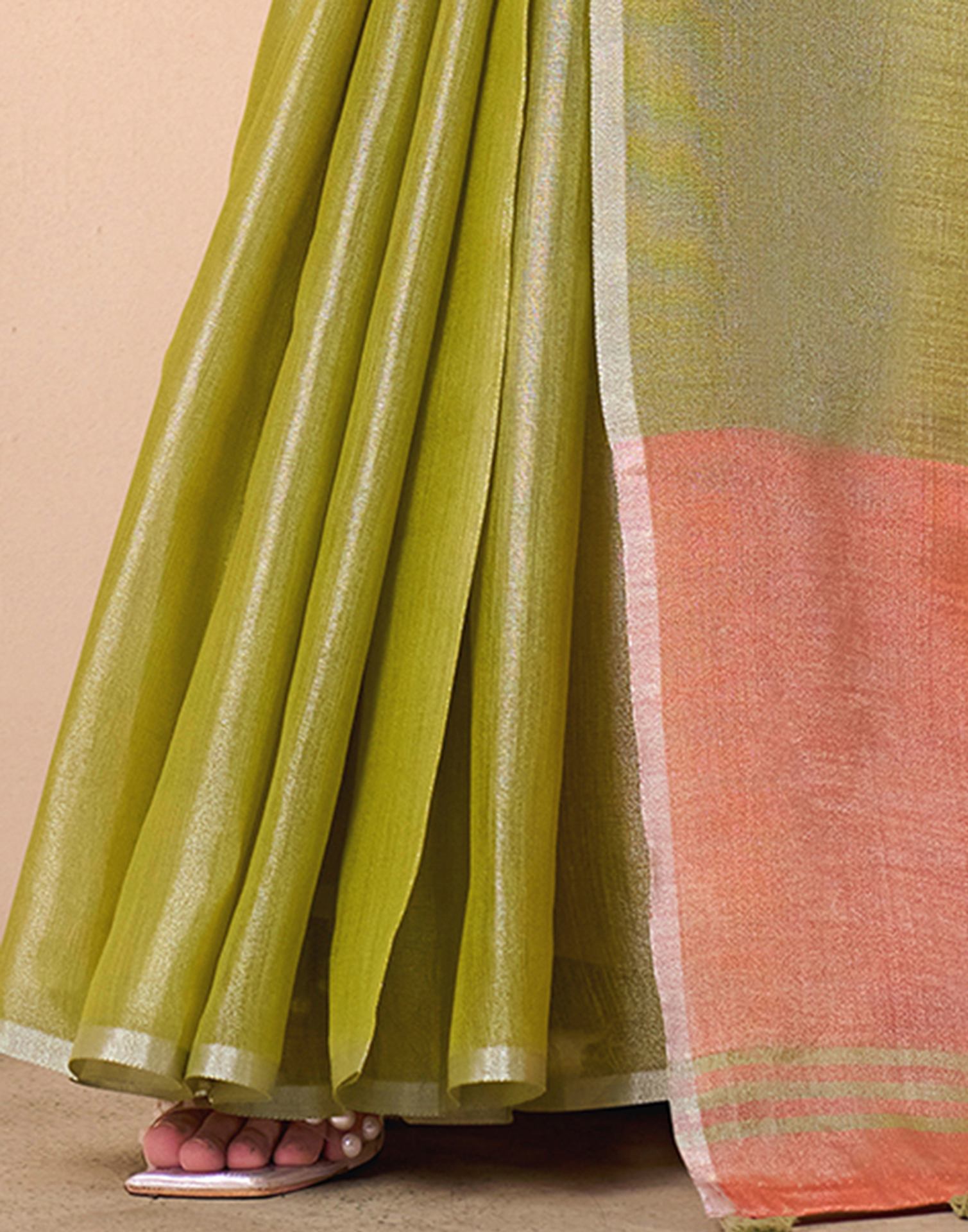 Mehandi Green Tissue Silk Woven Plain Saree
