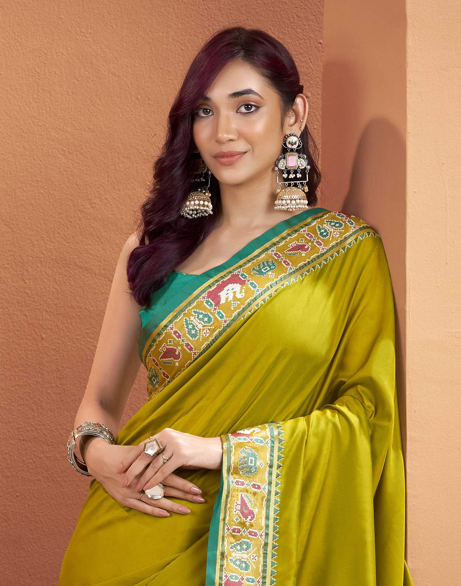 Mehandi Green Silk Woven Patola Saree