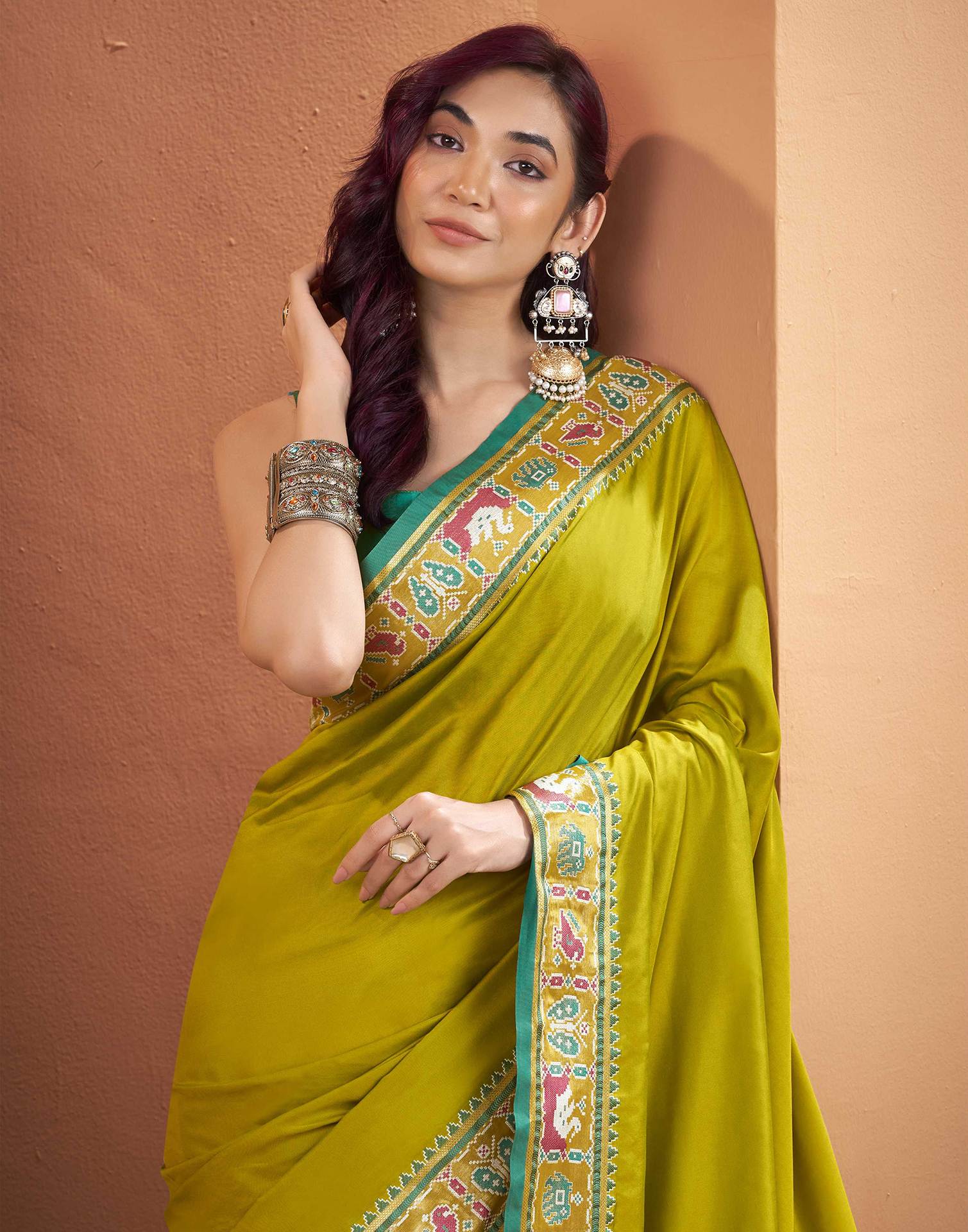 Mehandi Green Silk Woven Patola Saree