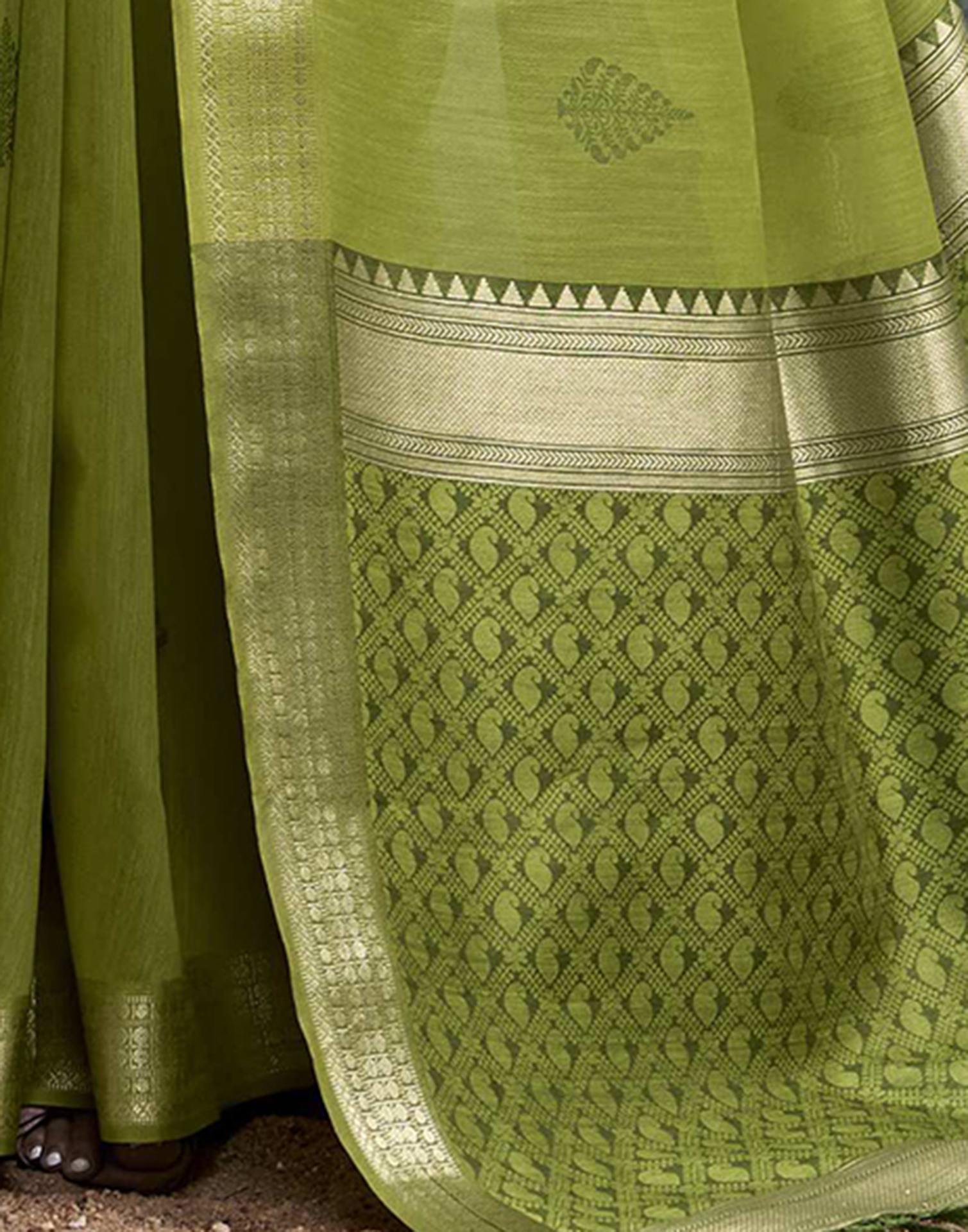 Mehandi Green Cotton Woven Saree