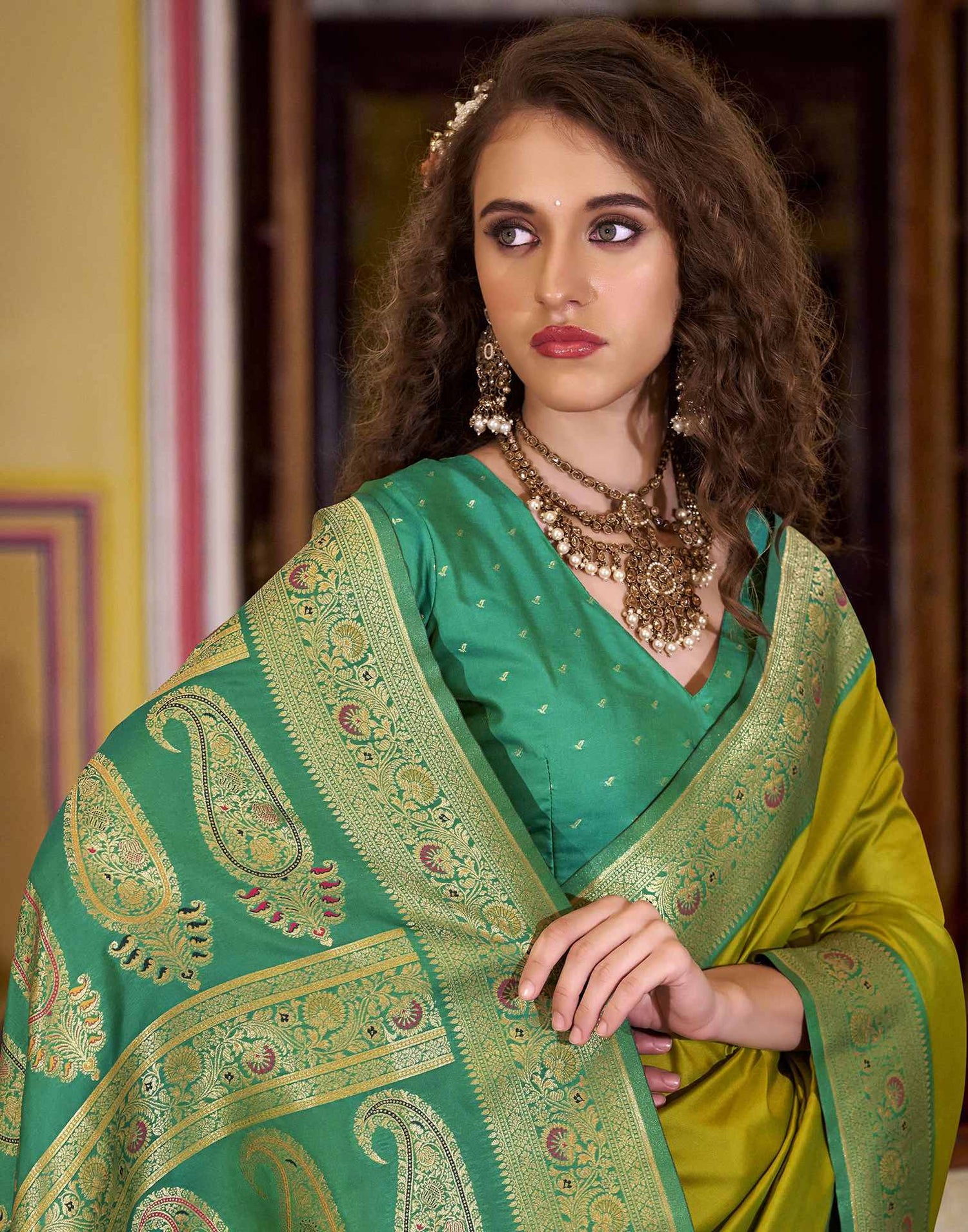 Mehandi Green Silk Woven Saree
