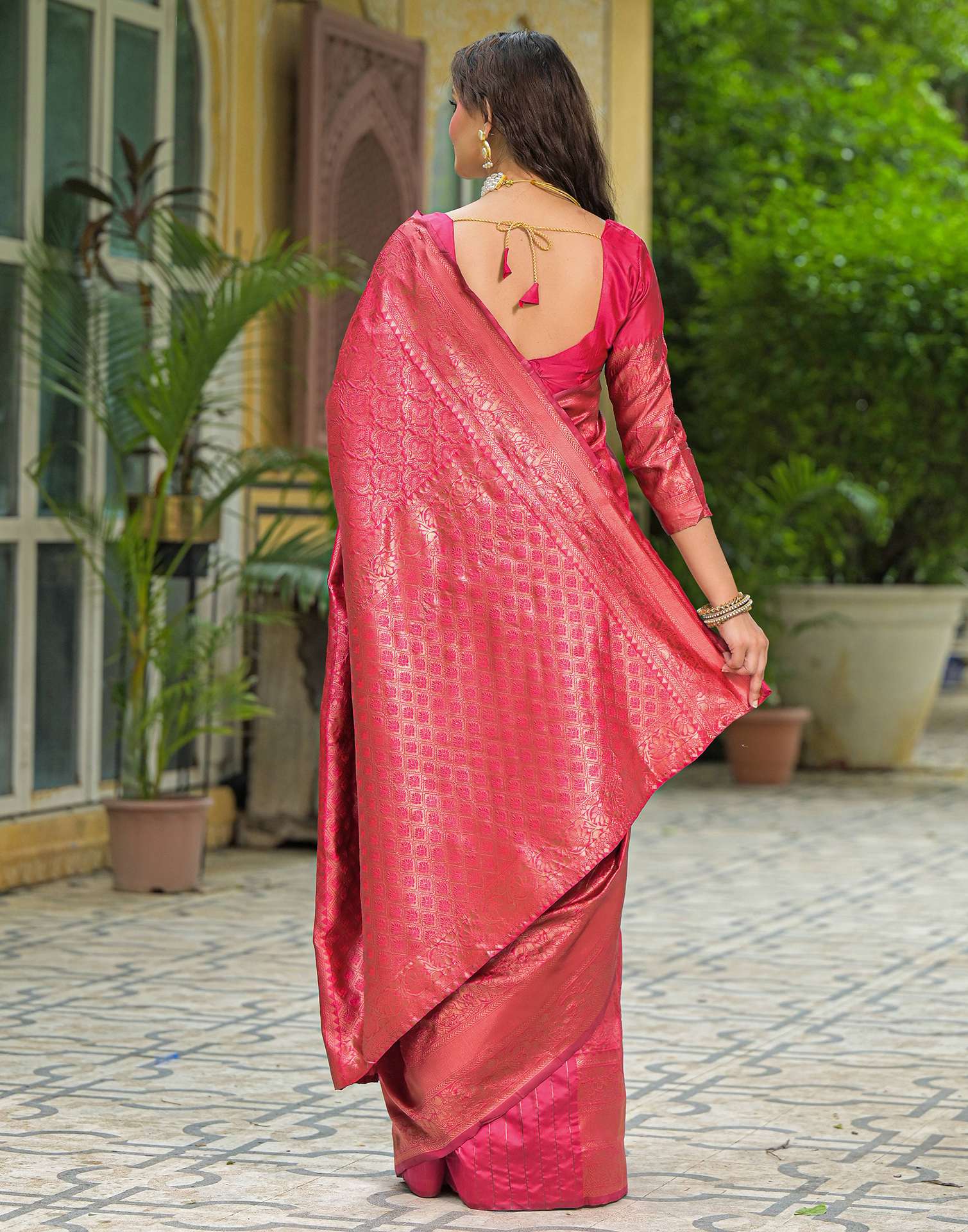 Dark Pink Silk Woven Banarasi Saree