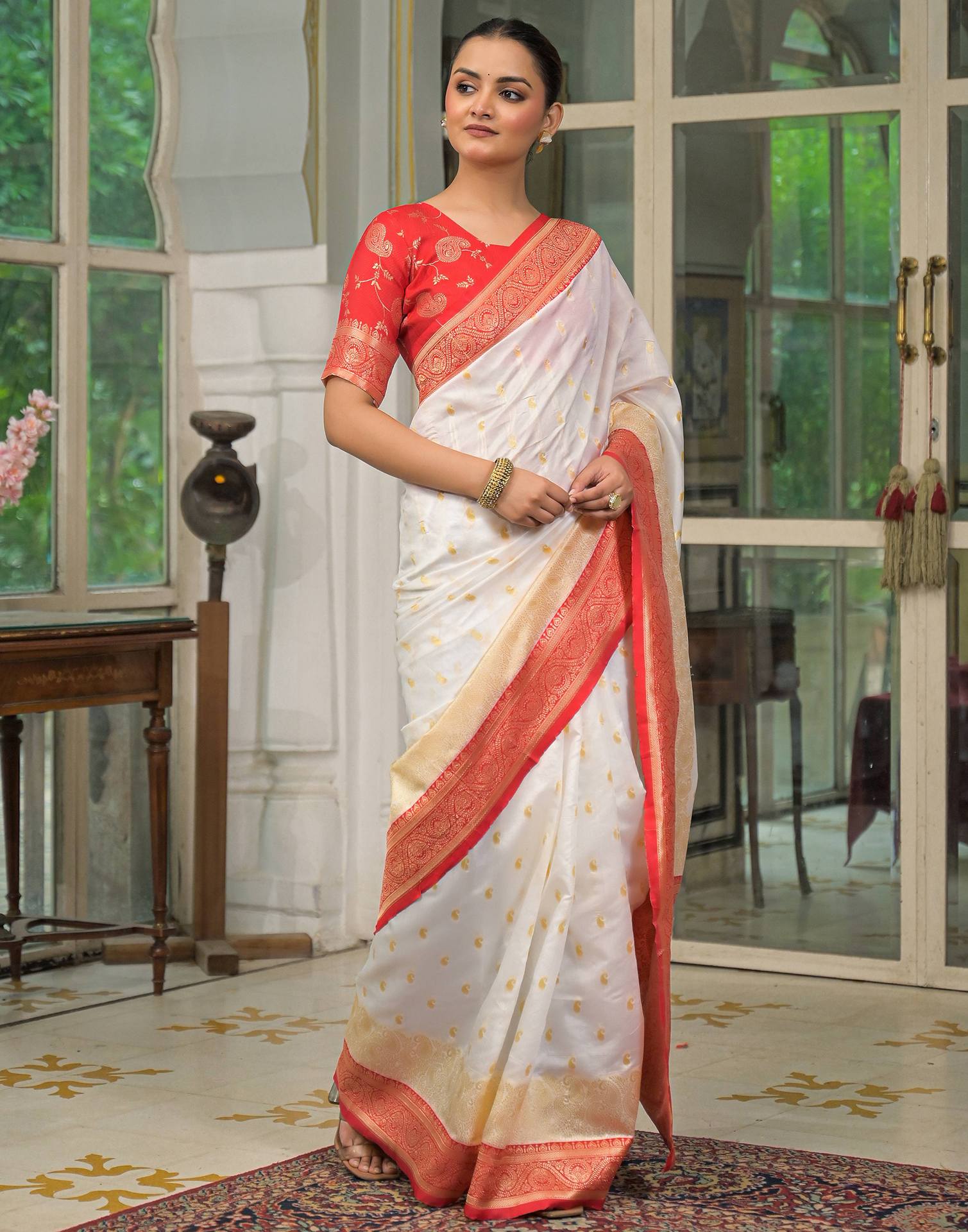 Off White Silk Woven Banarasi Saree