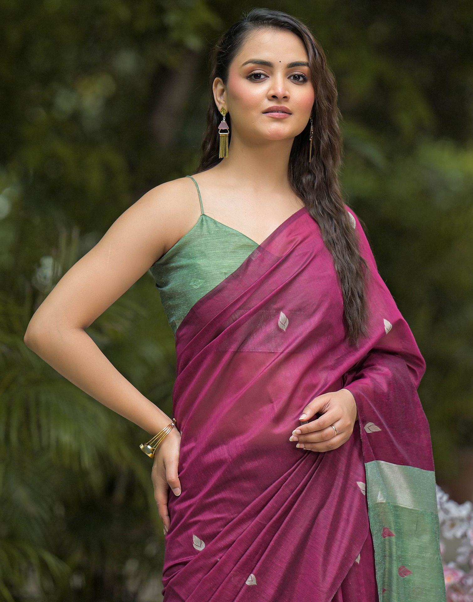 Wine Linen Woven Saree