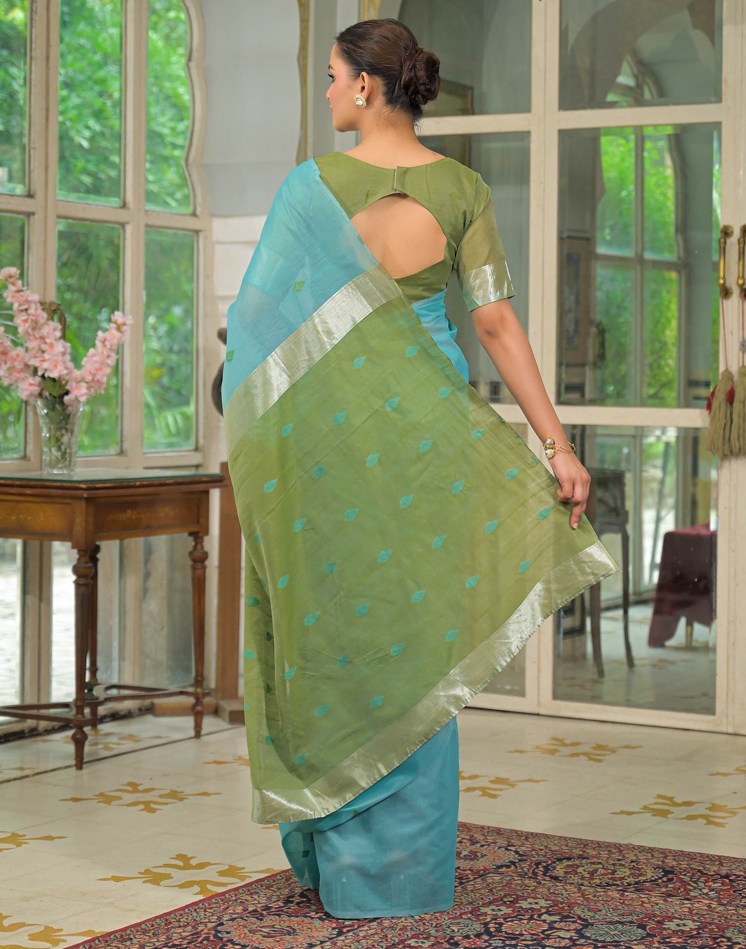 Turqoise Blue Linen Woven Saree