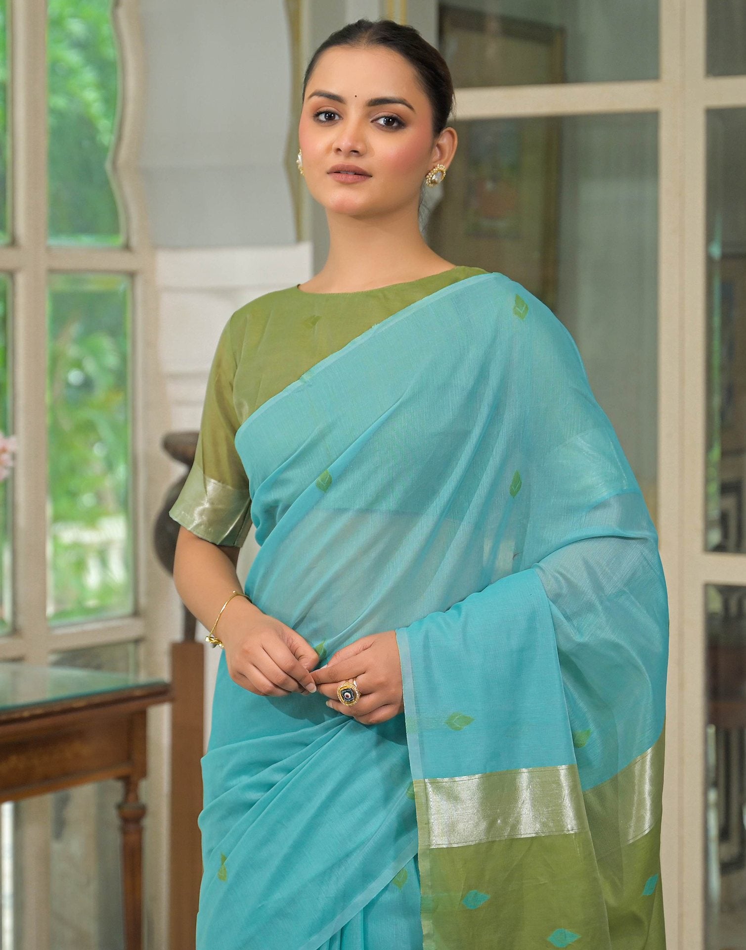 Turqoise Blue Linen Woven Saree