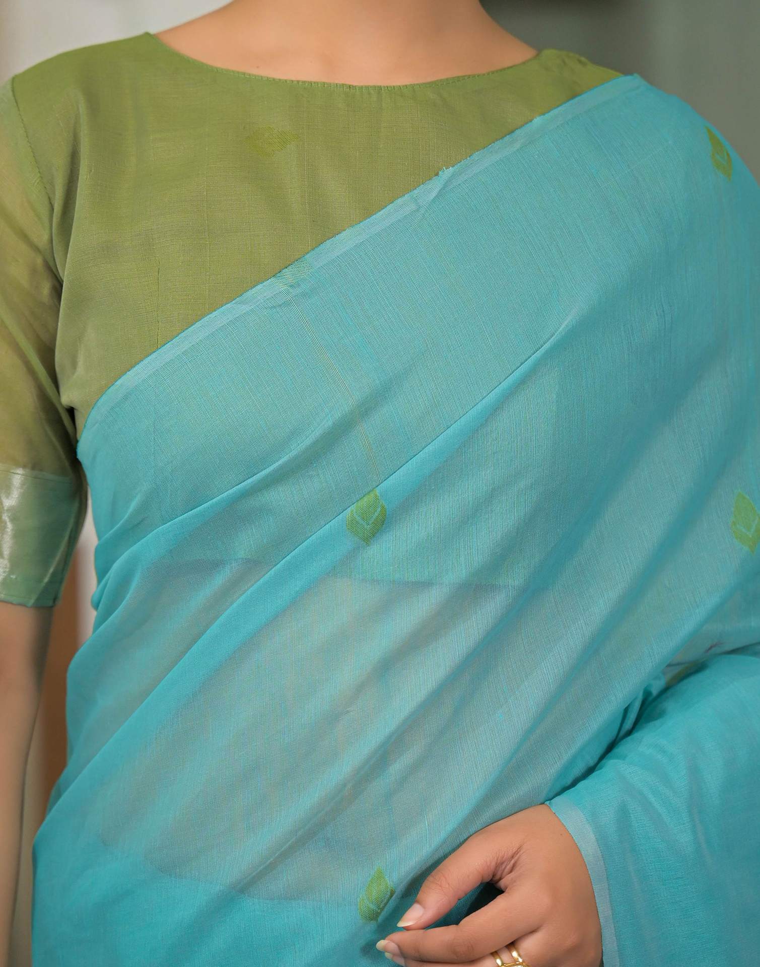Turqoise Blue Linen Woven Saree