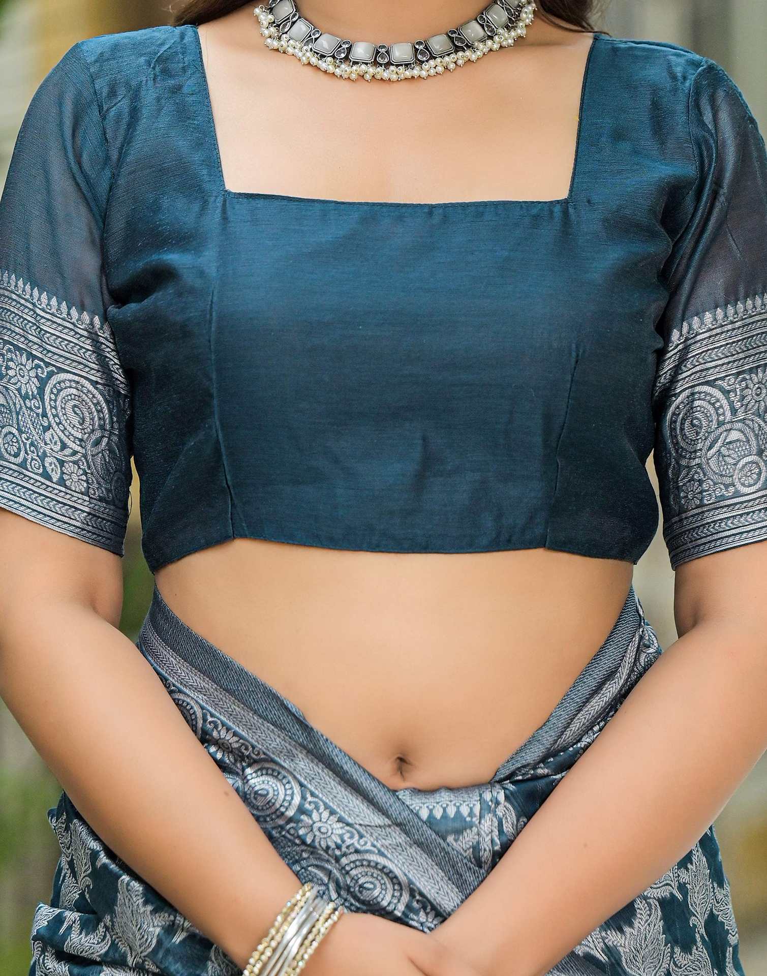 Rama Green Silk Woven Saree