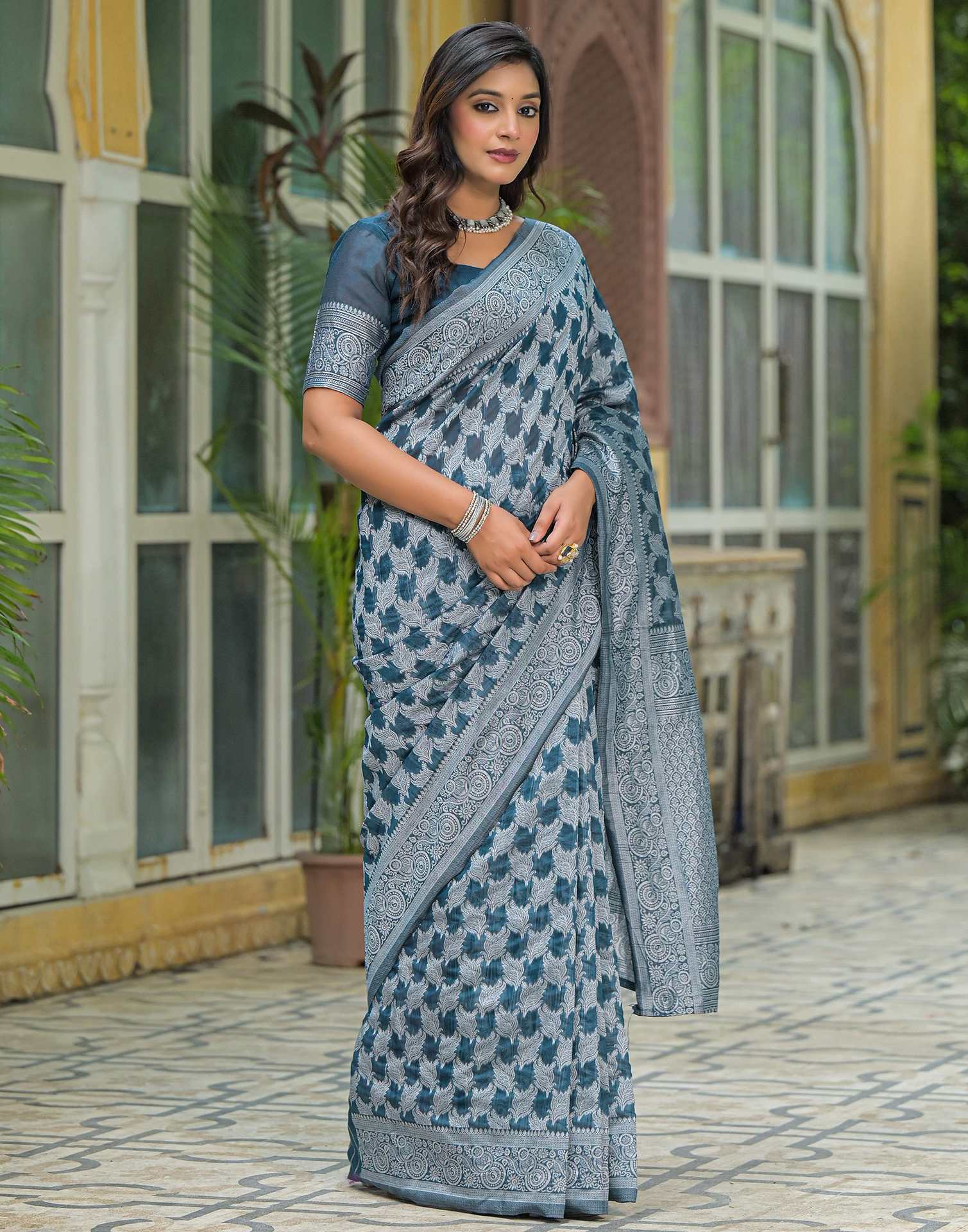Rama Green Silk Woven Saree