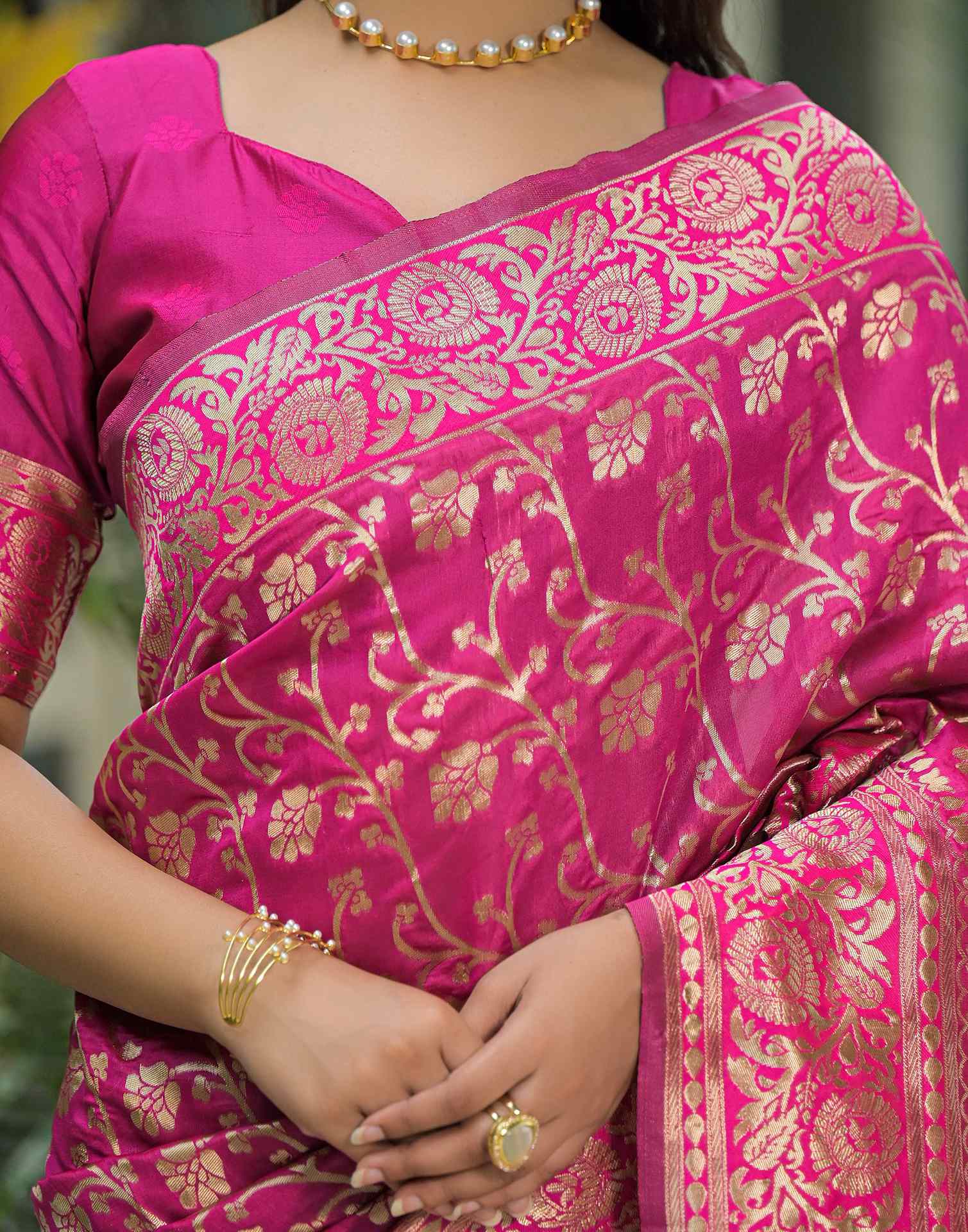 Rani Pink Silk Woven Banarasi Saree