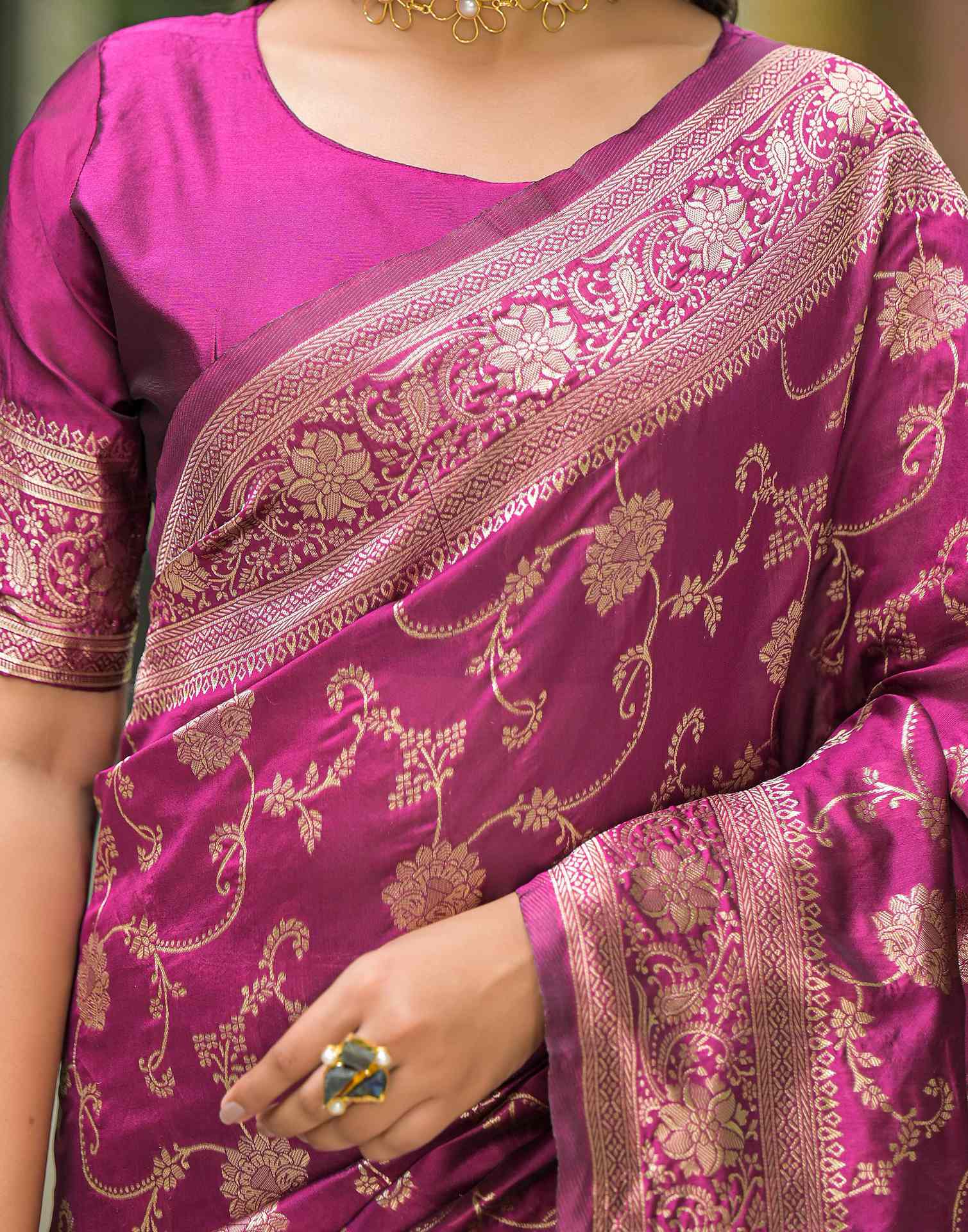 Dark Magenta Silk Woven Banarasi Saree
