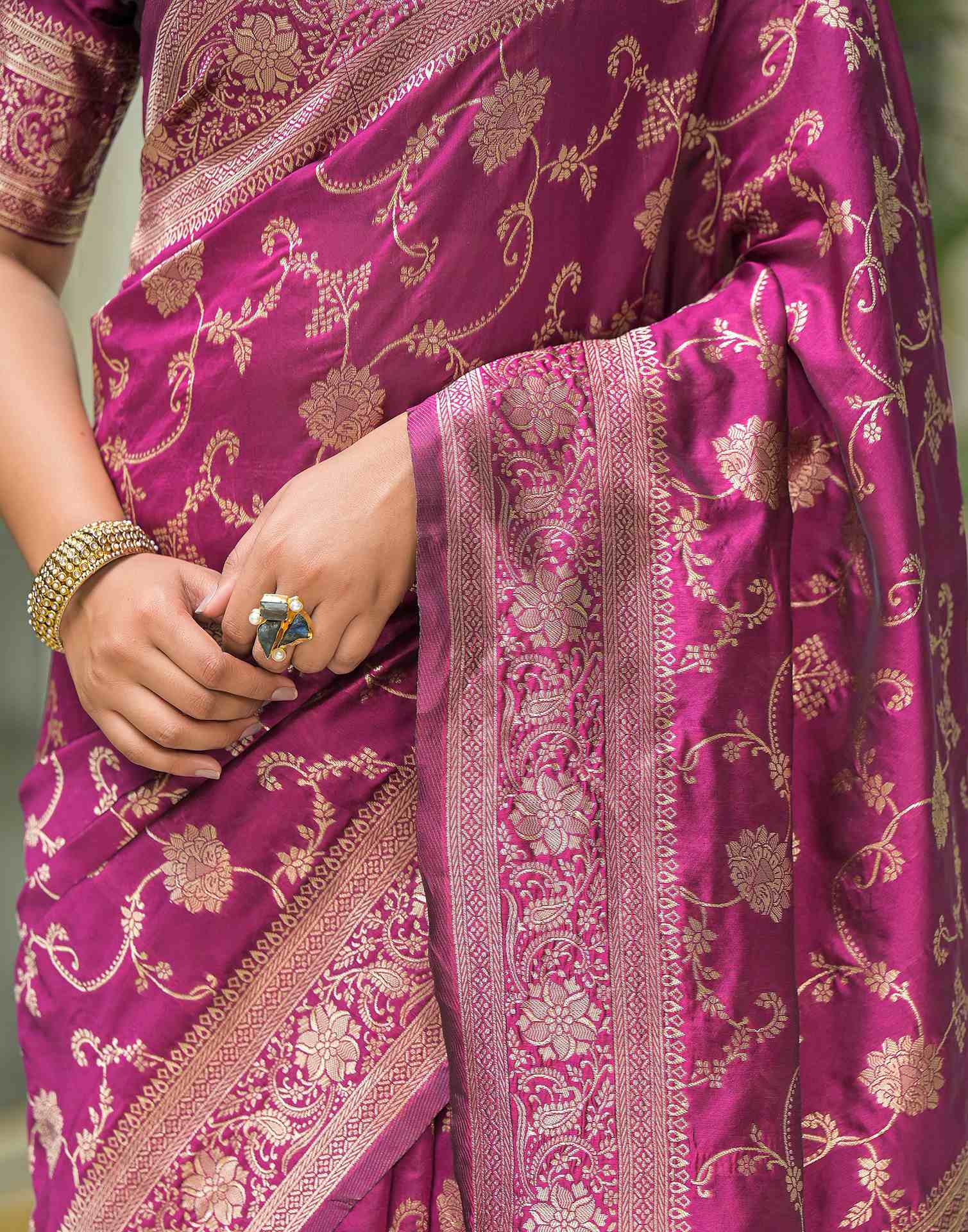 Dark Magenta Silk Woven Banarasi Saree