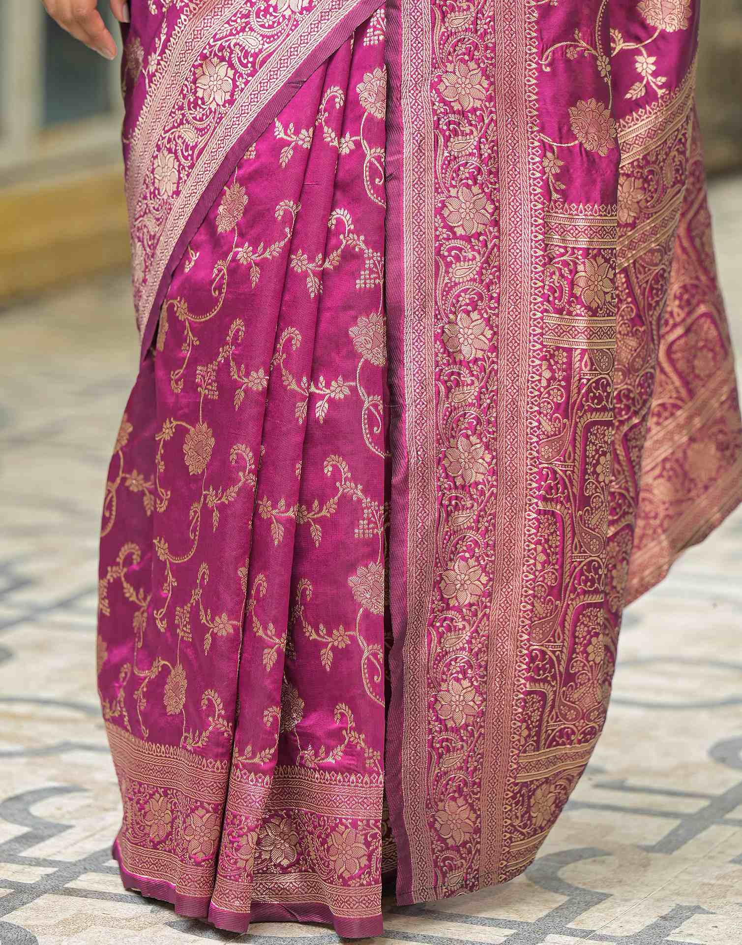 Dark Magenta Silk Woven Banarasi Saree