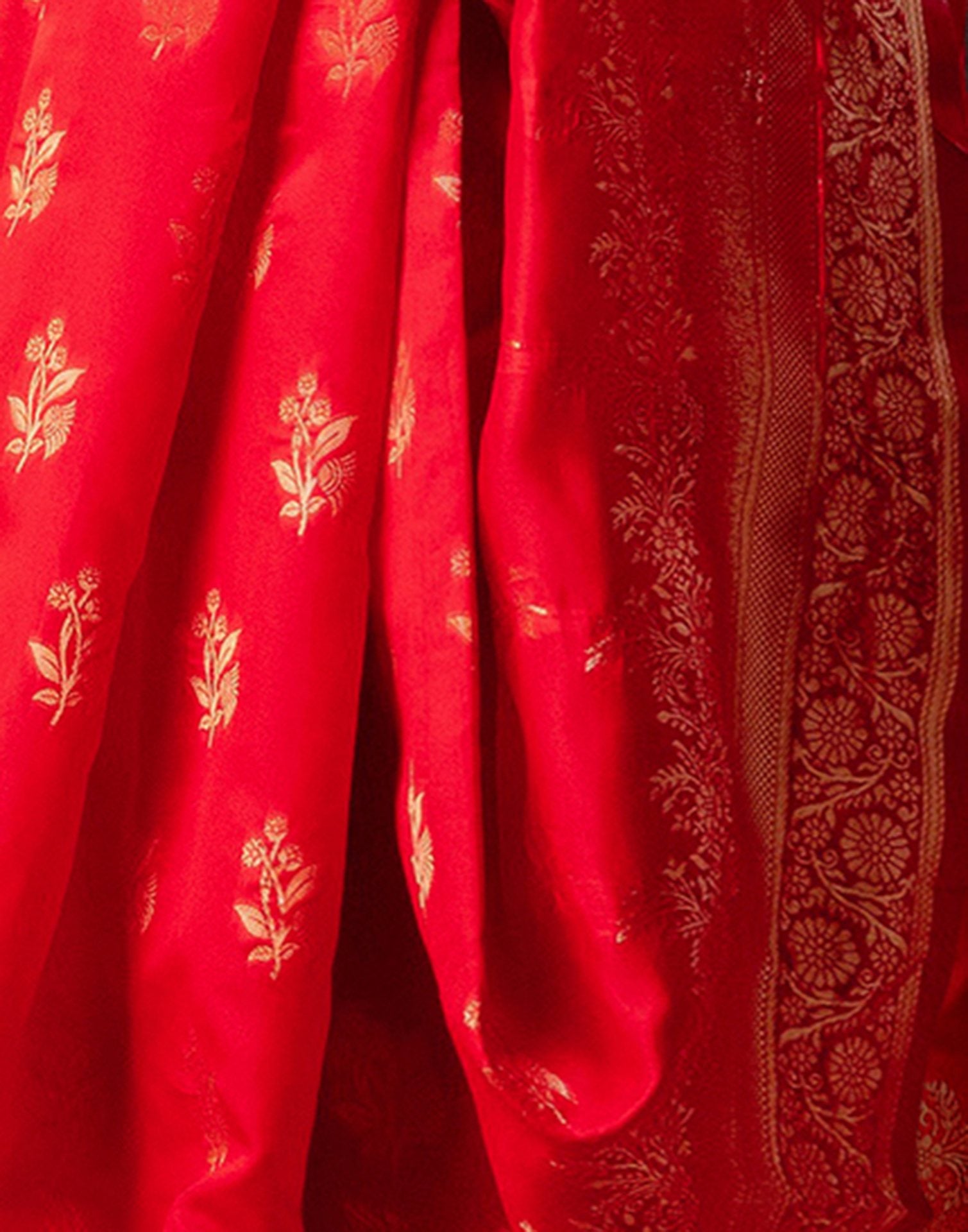 Red Silk Woven Banarasi Durga Puja Saree