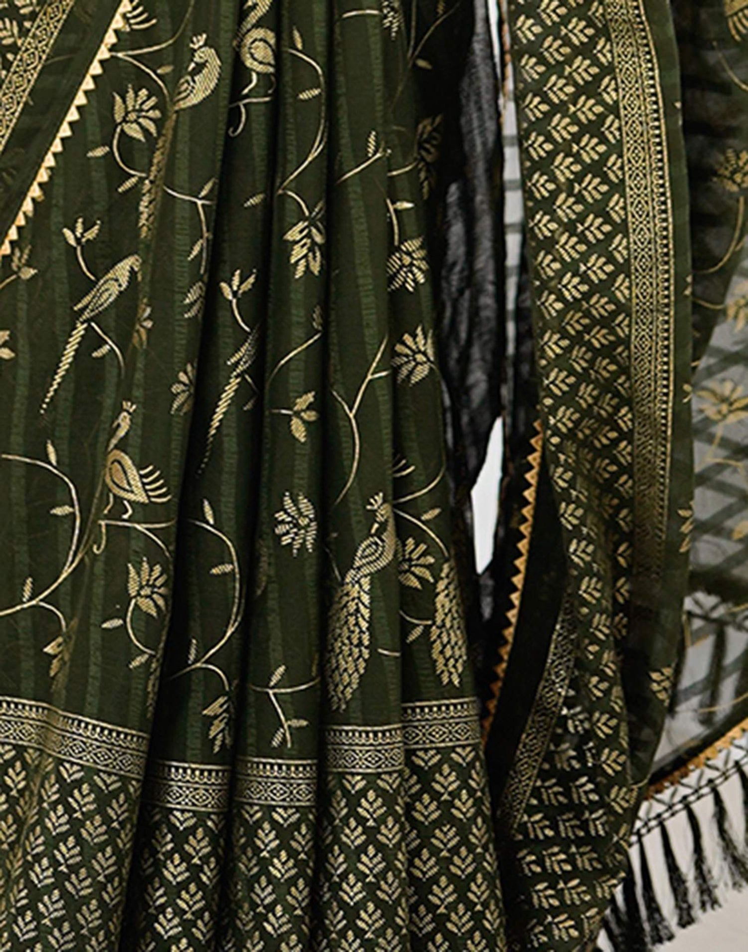 Mehndi Green Georgette Foil Printed Saree