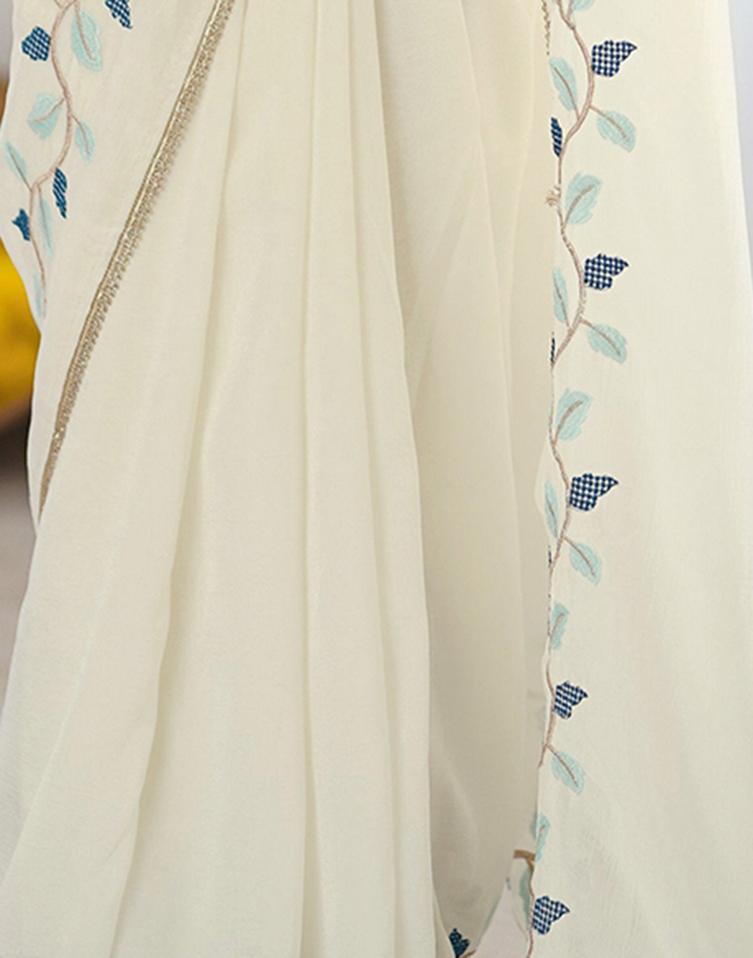 Off White Silk Embroidery Saree