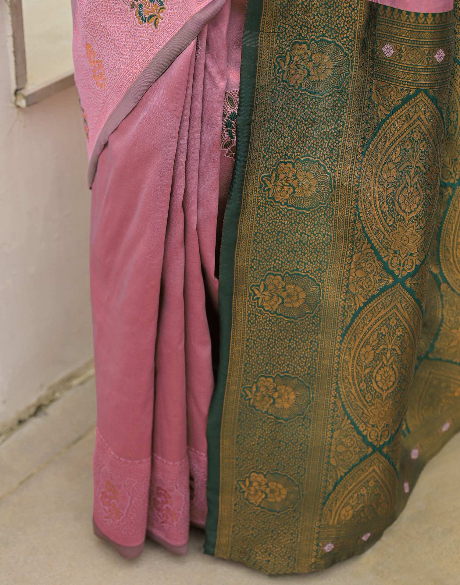 Mauve Silk Woven Saree