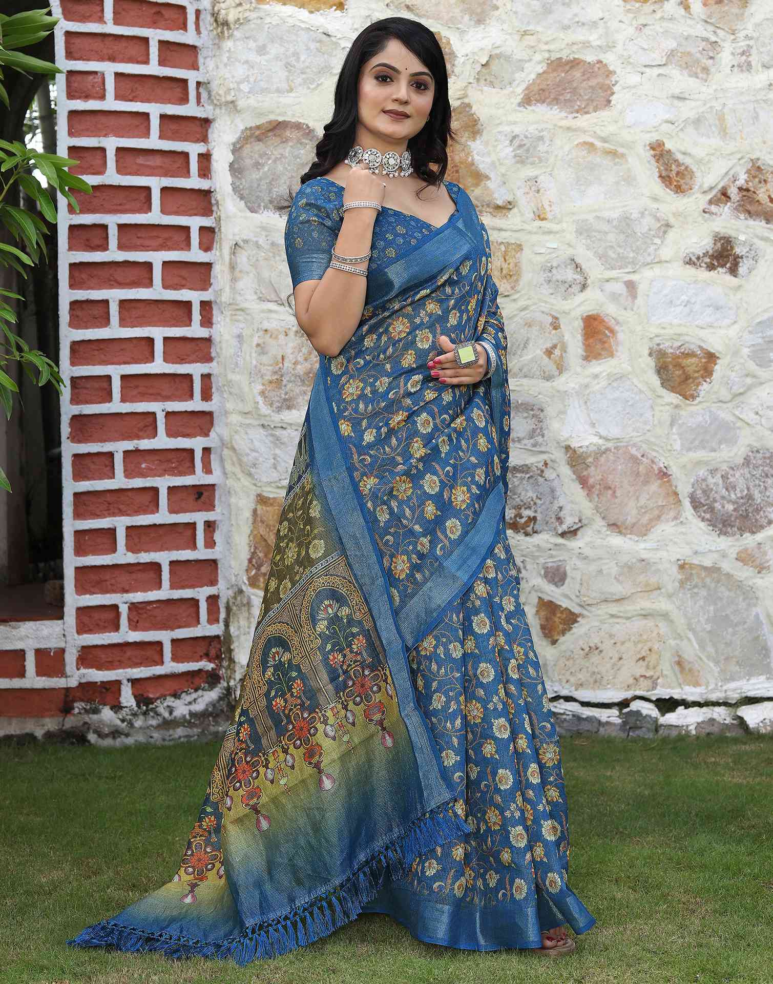 Blue Cotton Floral Printed Saree