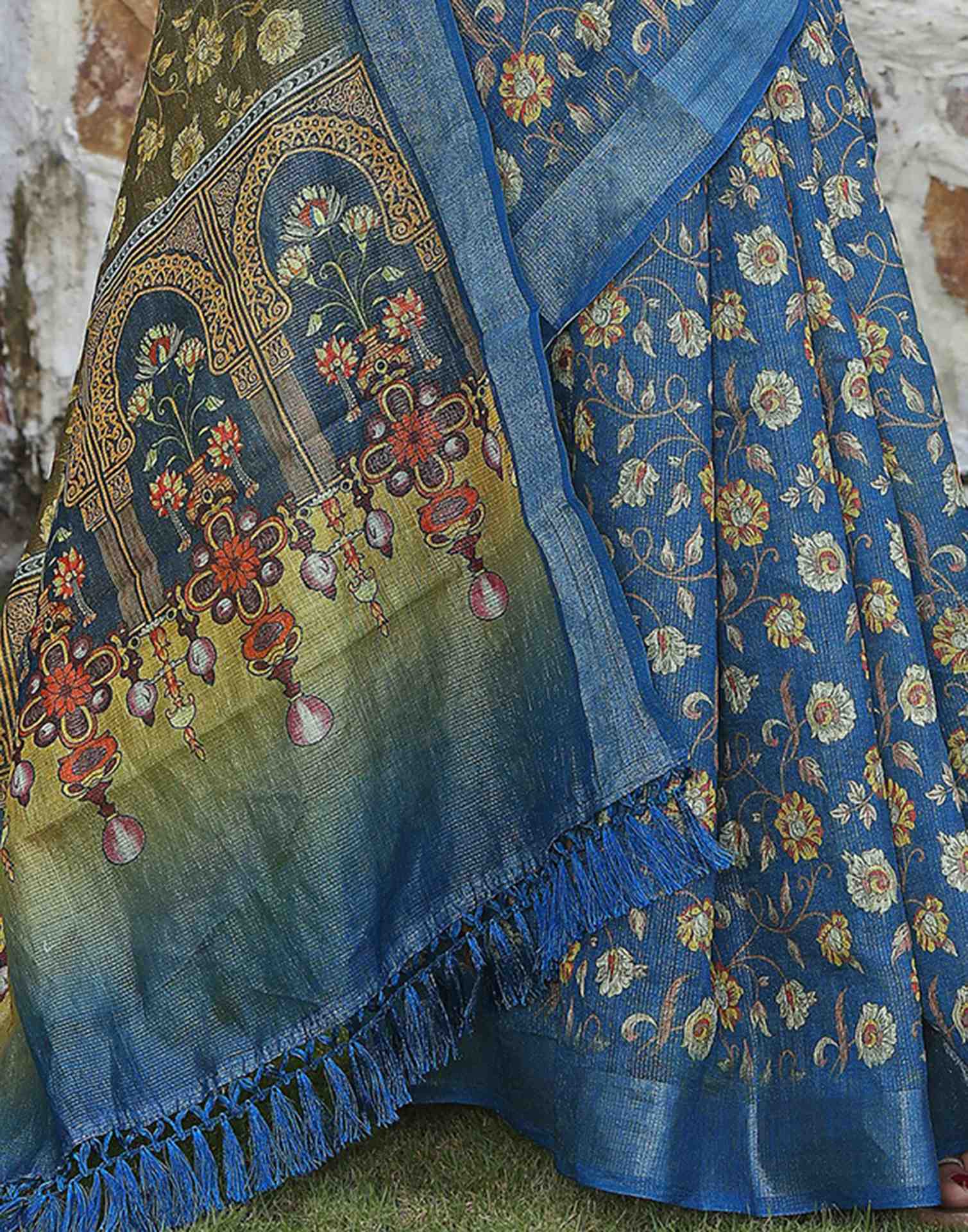 Blue Cotton Floral Printed Saree