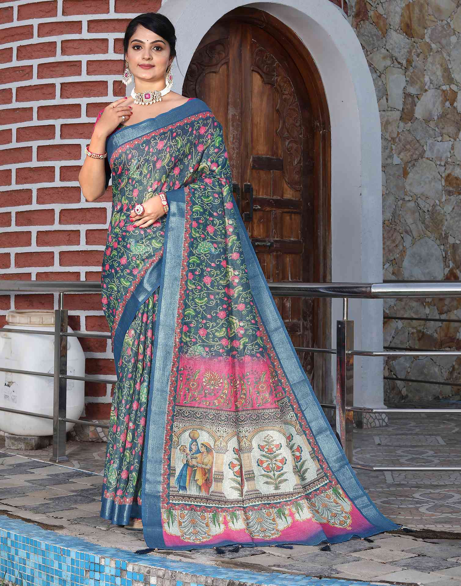 Blue Cotton Floral Printed Saree