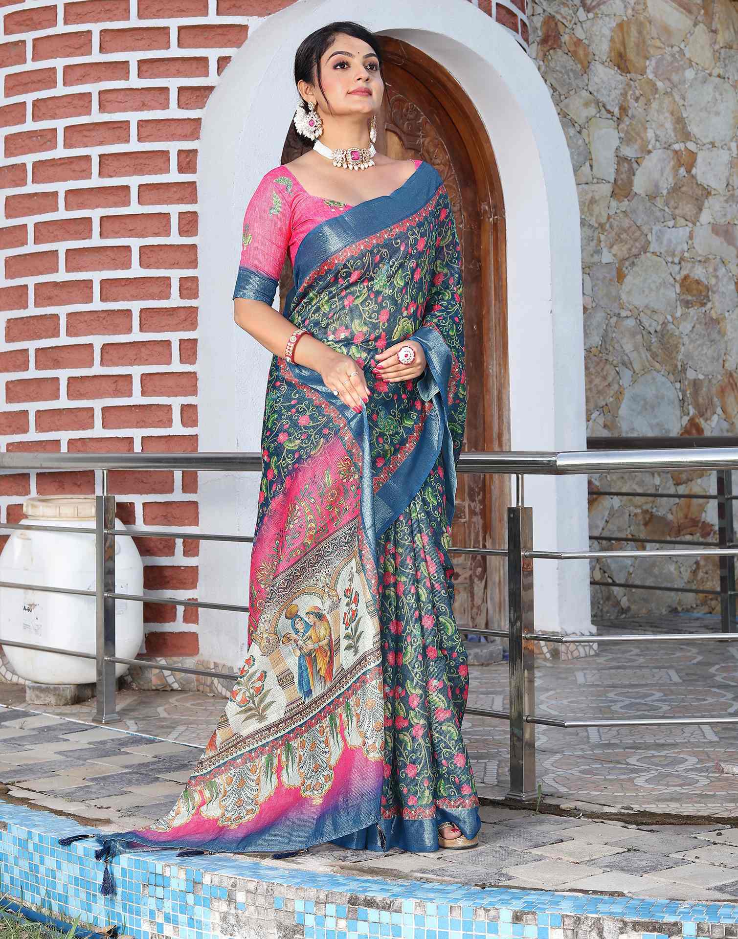 Blue Cotton Floral Printed Saree