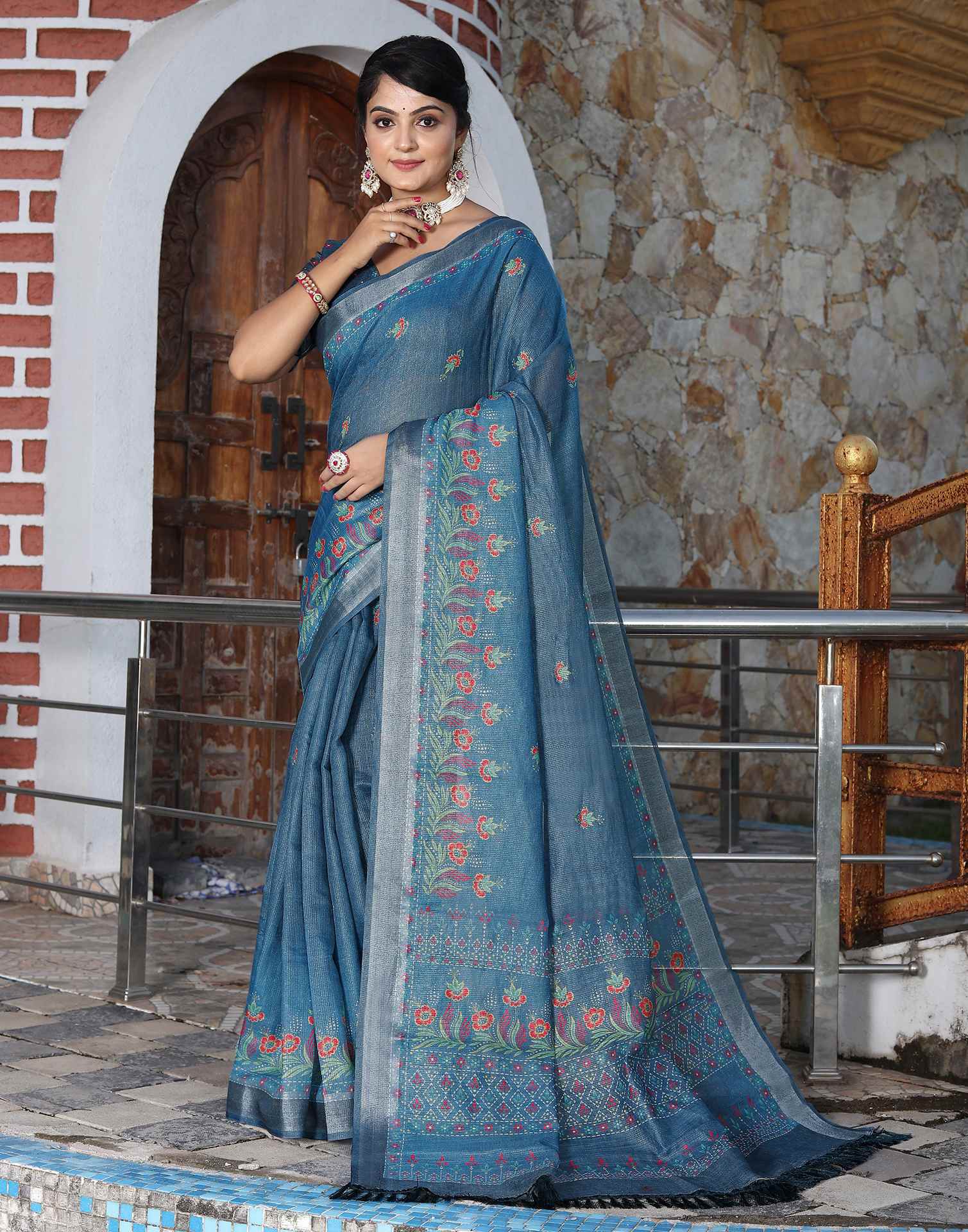 Blue Cotton Floral Printed Saree