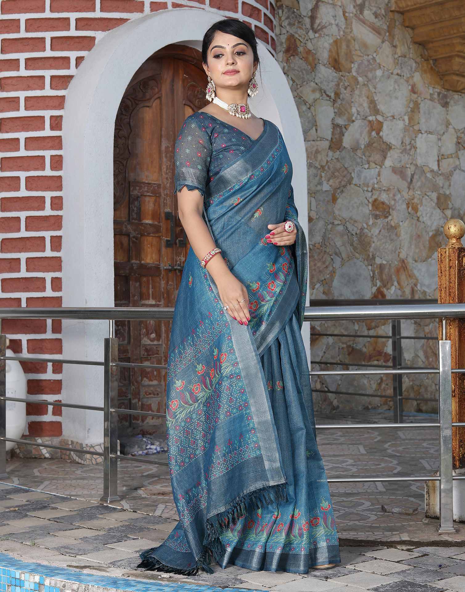 Blue Cotton Floral Printed Saree