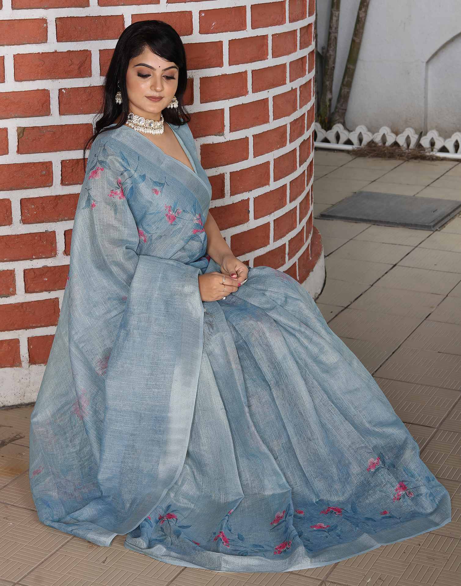 Grey Cotton Floral Printed Saree