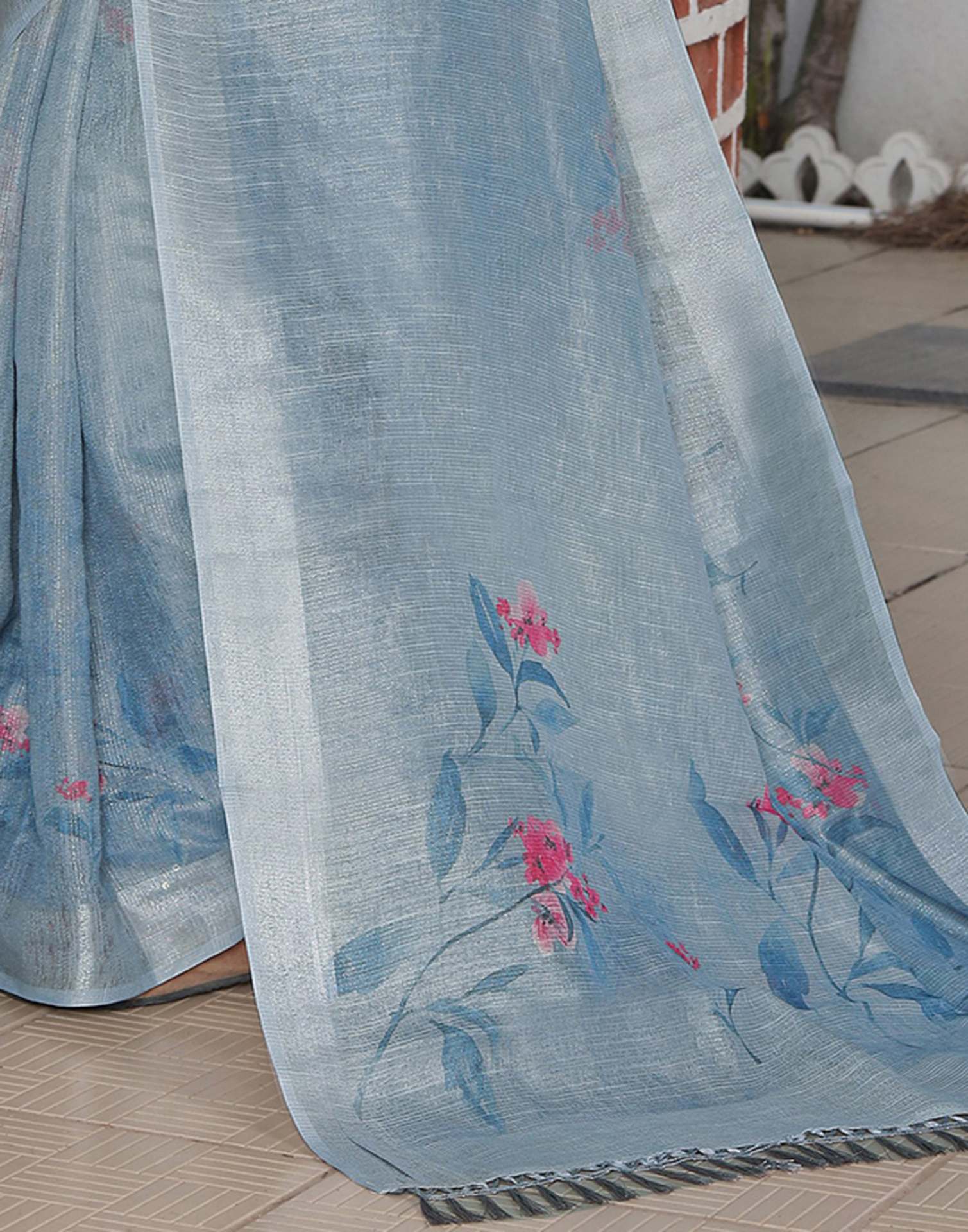 Grey Cotton Floral Printed Saree