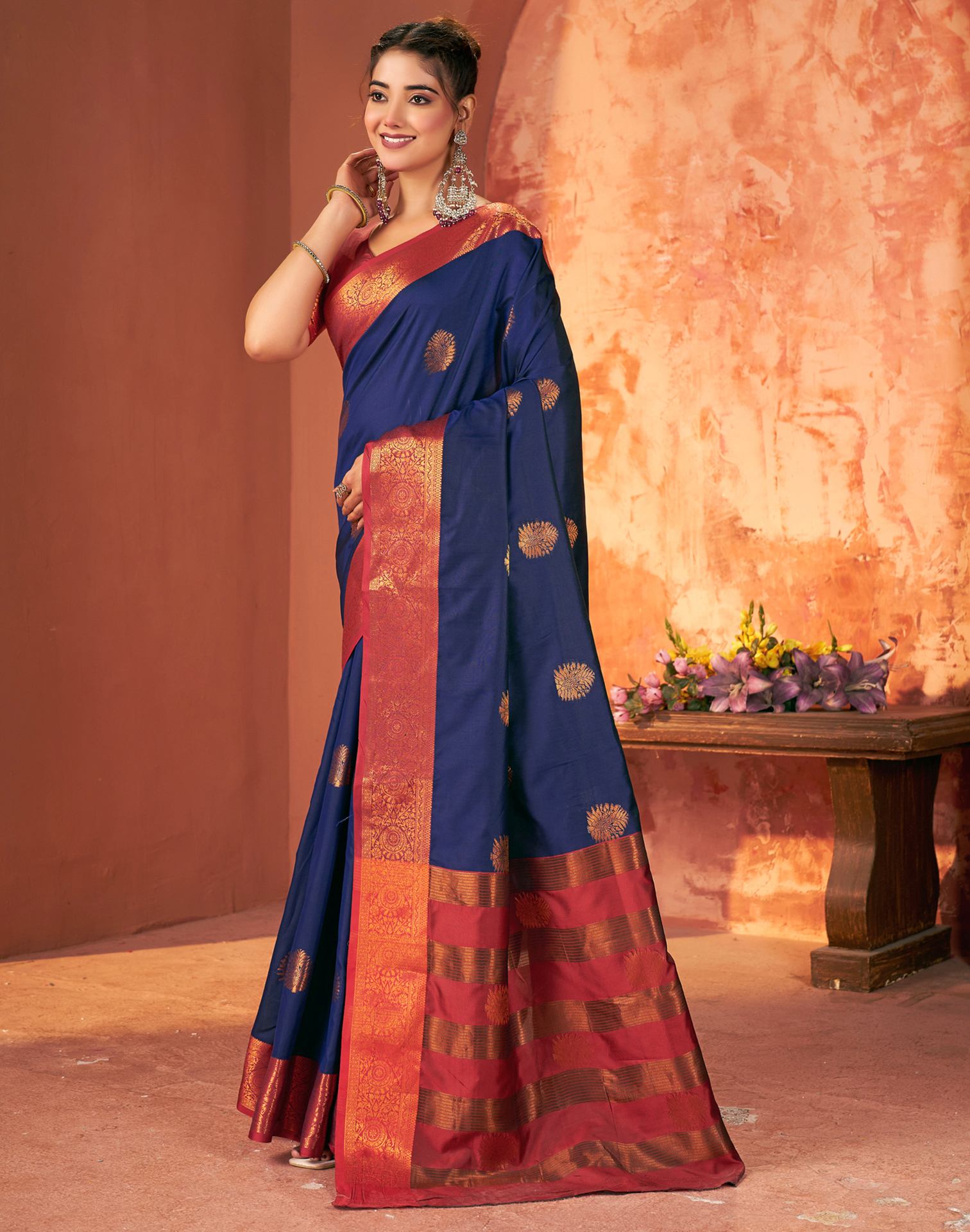 Navy Blue Silk Woven Kanjivaram Saree