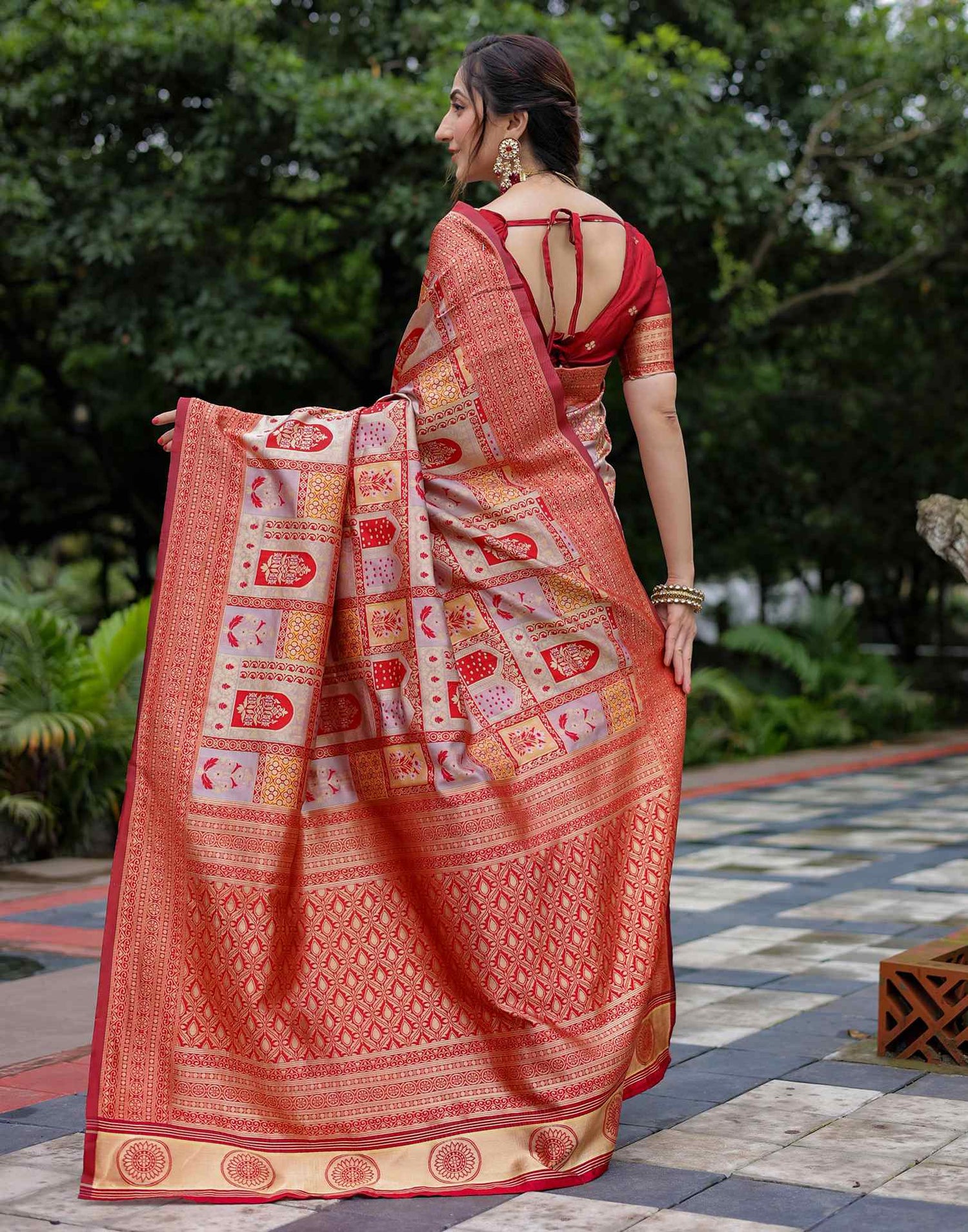 Light Mauve Silk Woven Saree