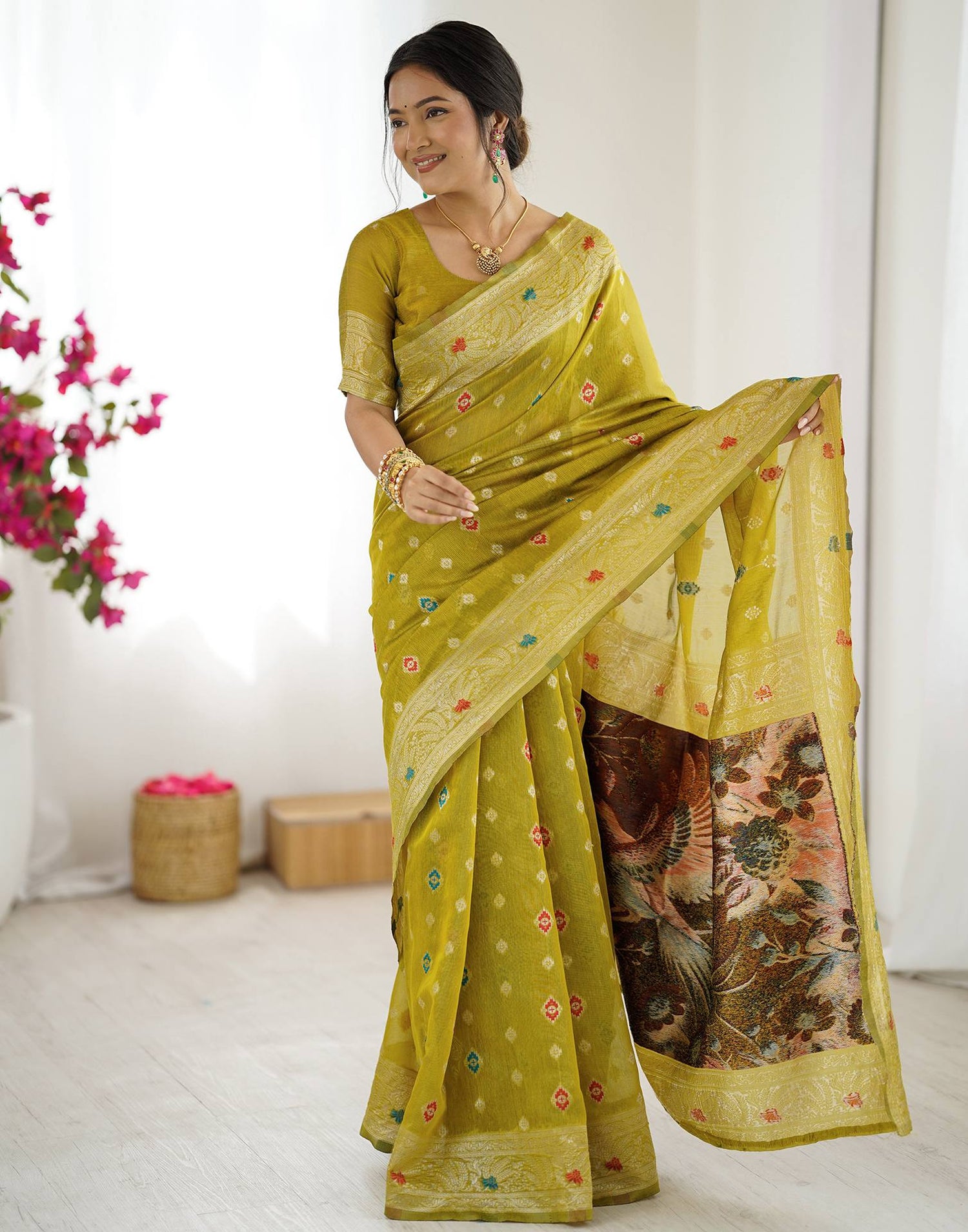 Mehndi Green Chanderi Cotton Woven Saree