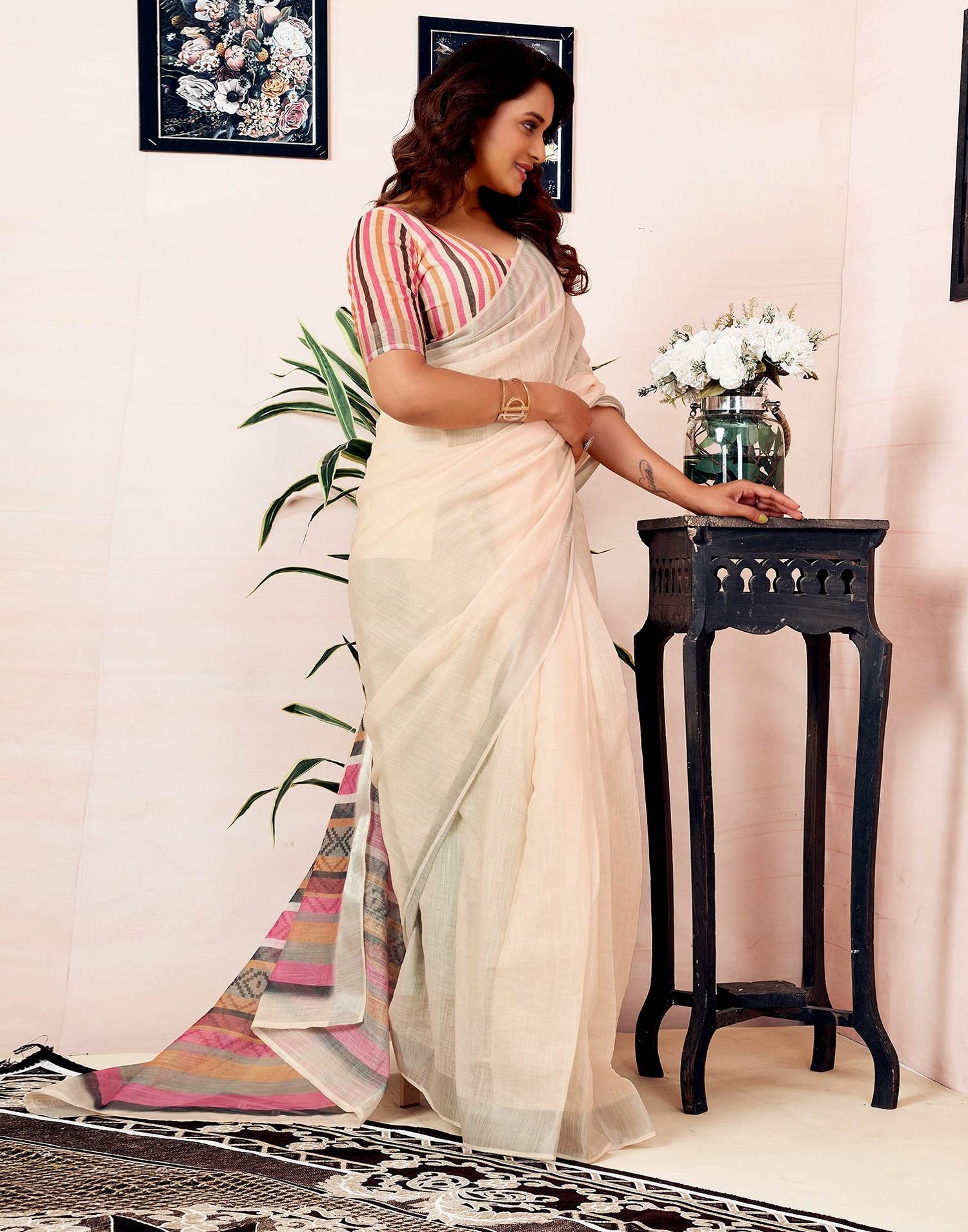 Ready To Wear Cream Linen Printed Saree With Pocket