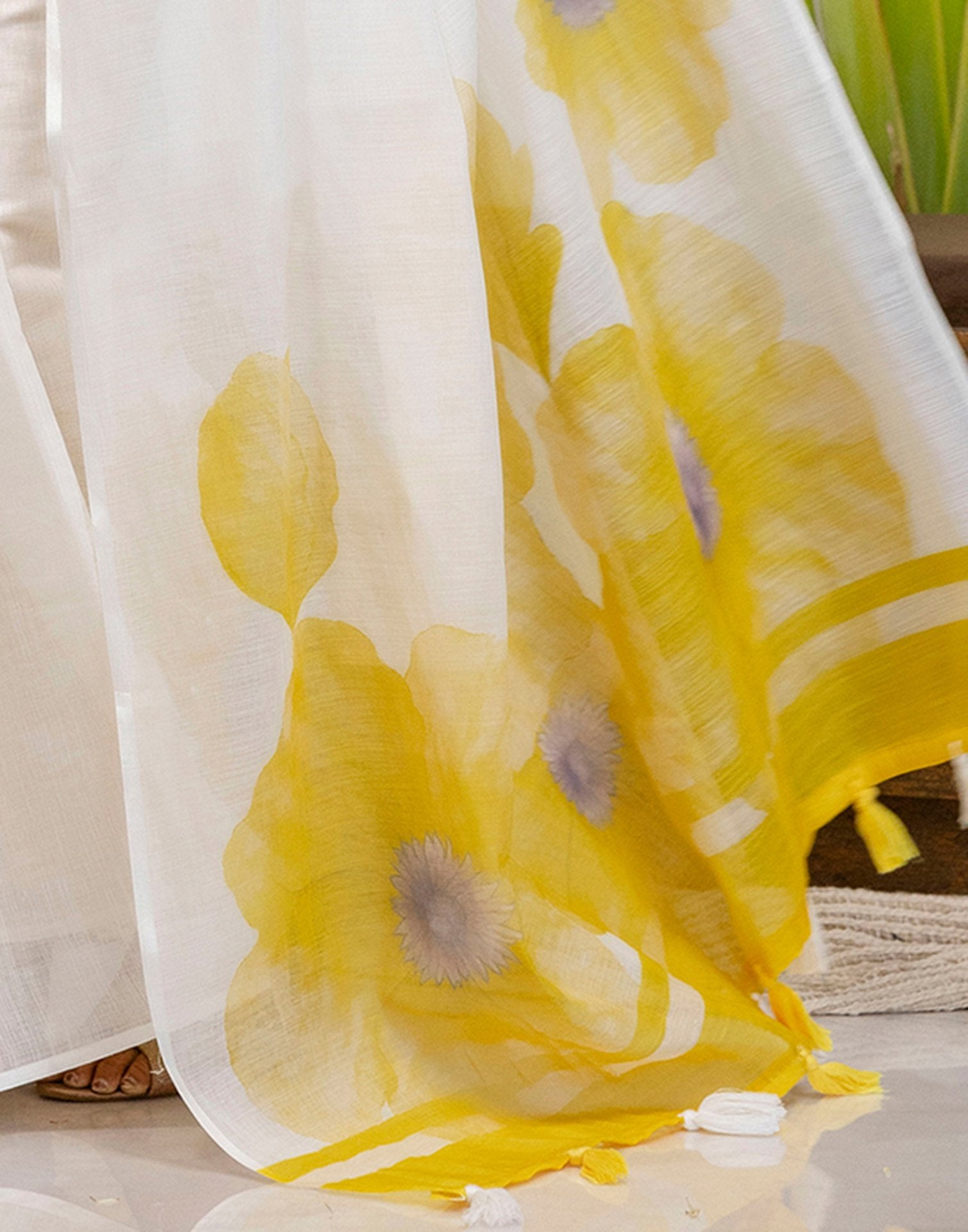 White Cotton Printed Saree