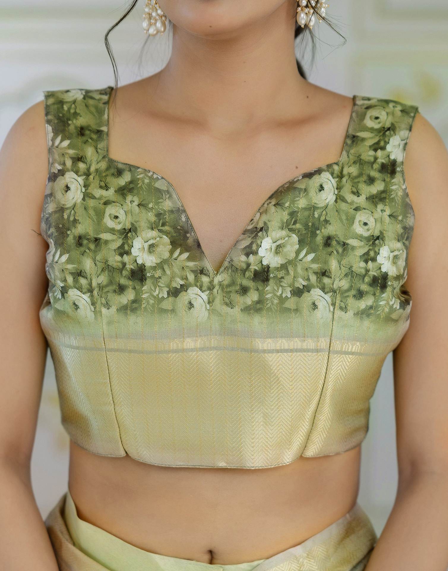 Ready To Wear Light Green Dola Silk Woven Border Printed Saree