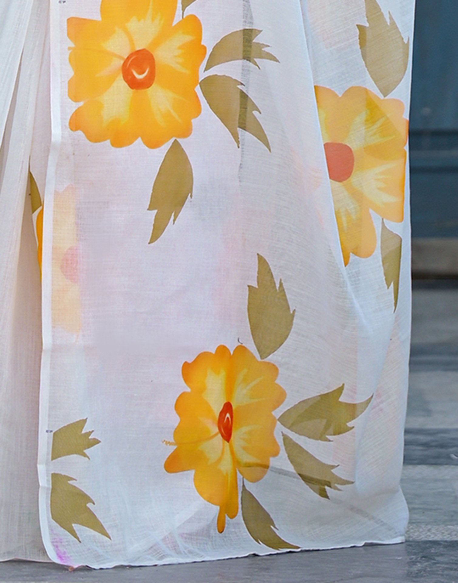 Holi White Linen Floral Printed Saree